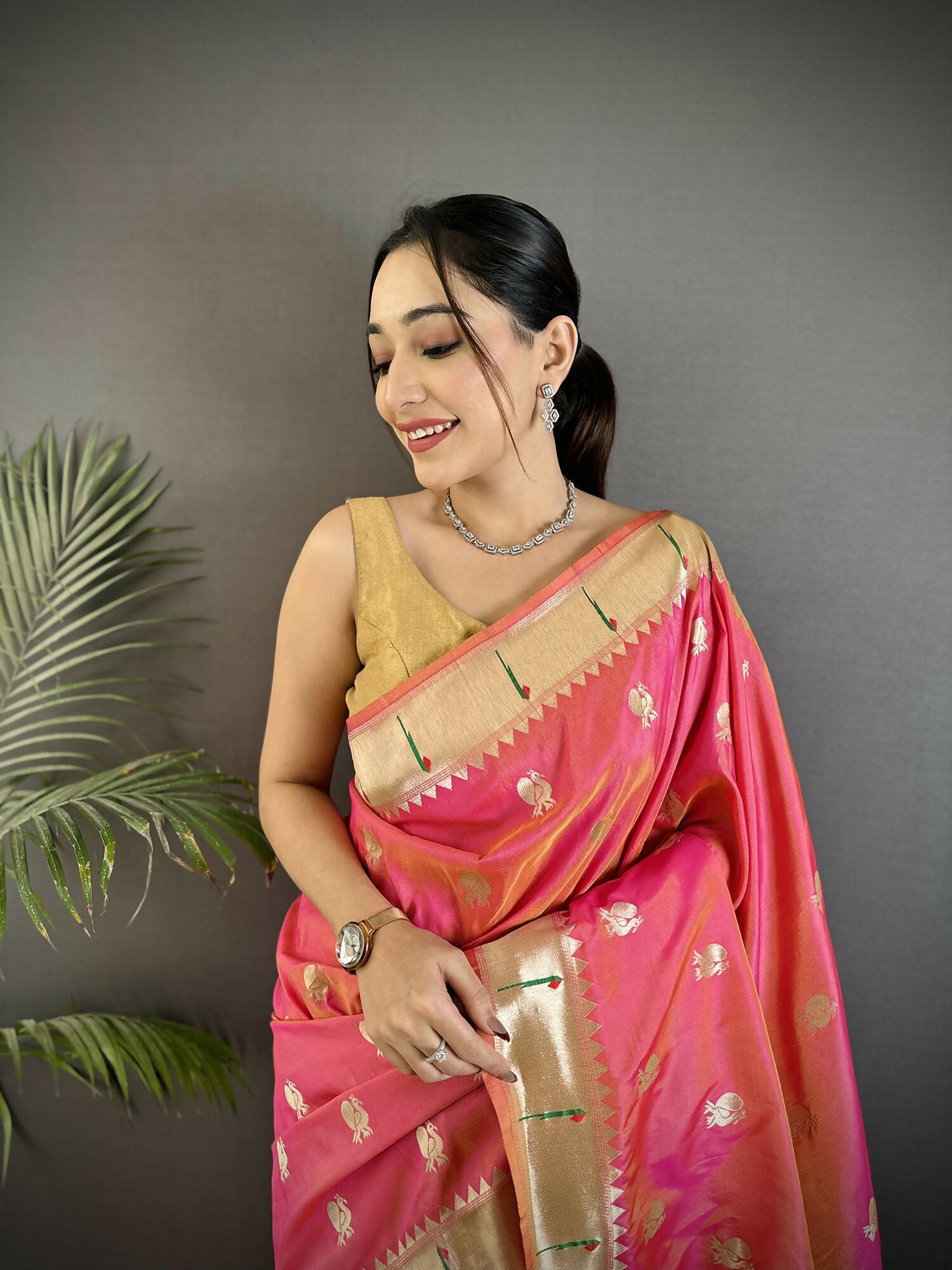 Joban Fashion Peach Peacock & Floral Motifs Soft Silk Kanchipuram Saree