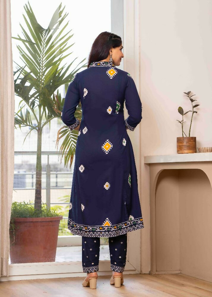Jaimini Women Cotton Printed V-Neck 3/4 Sleeves Calf Length Flared Kurta Pant And Dupatta Set