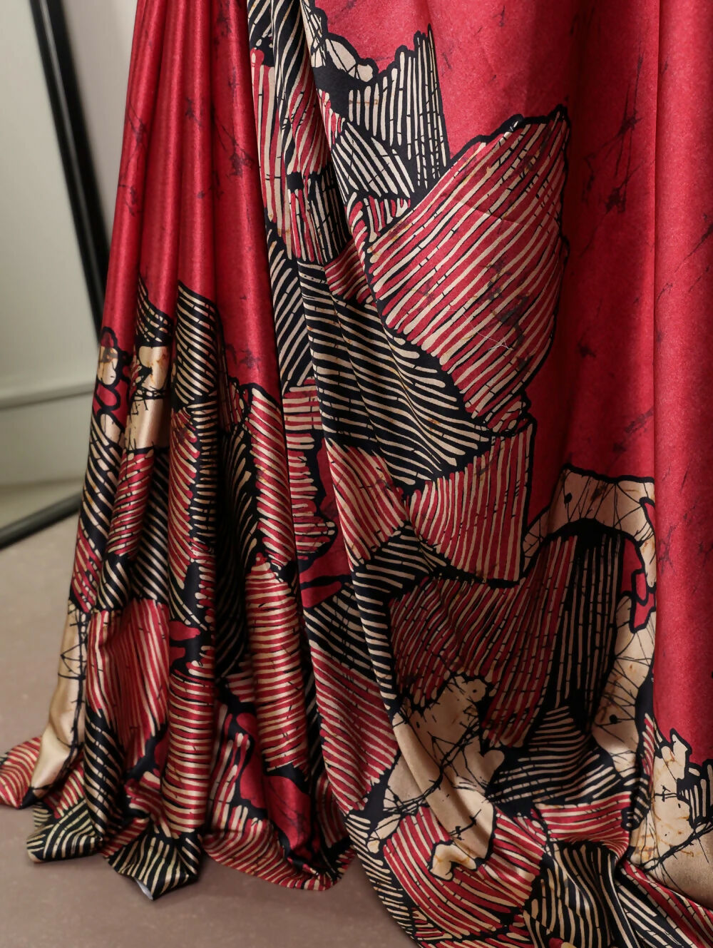 Vastranavya Red Satin Silk Printed Saree with a Natural Silk Unstitched Blouse