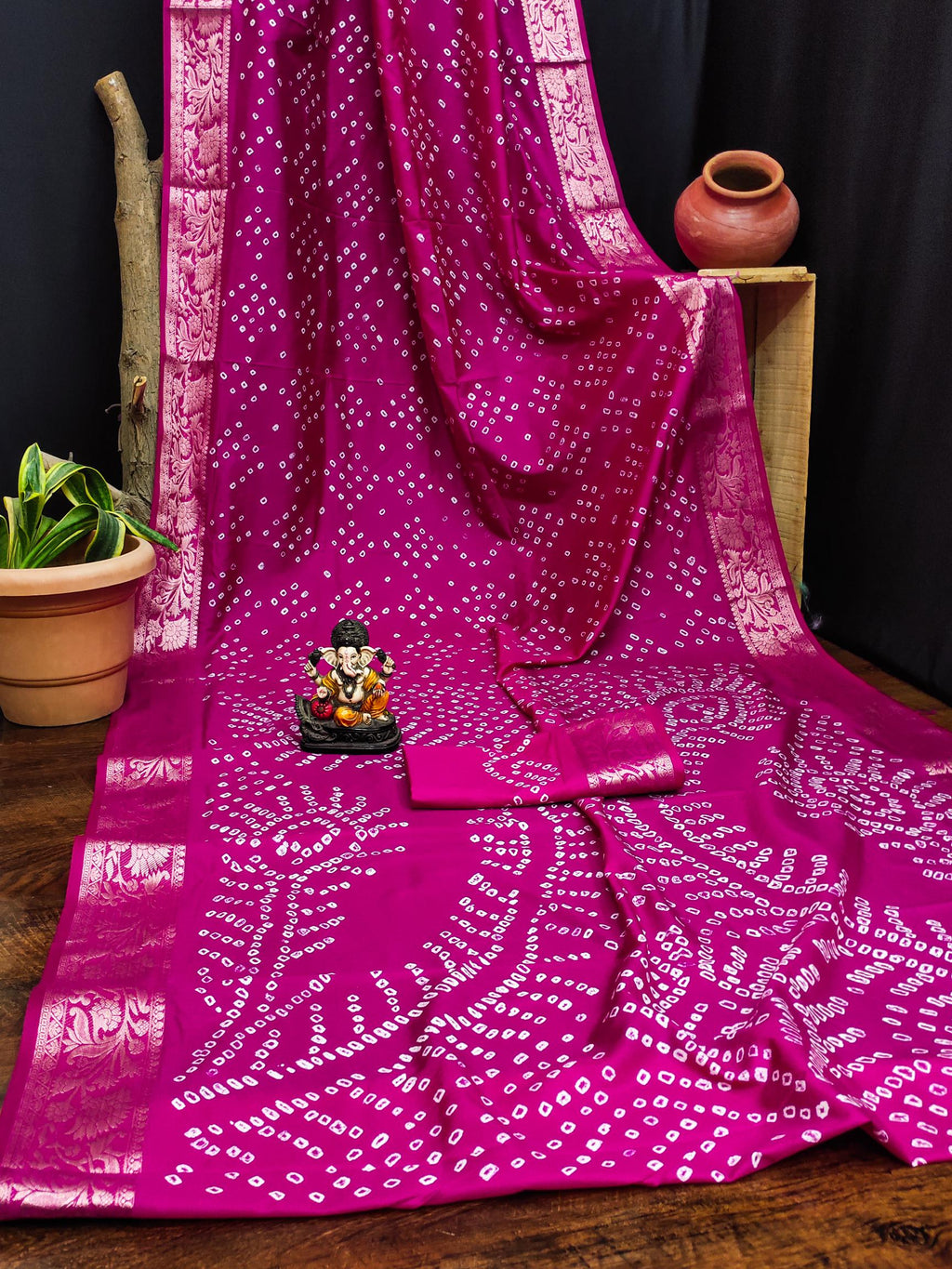 Anaita Magenta Pure Bandhej Silk Saree With Zari Weaving Work