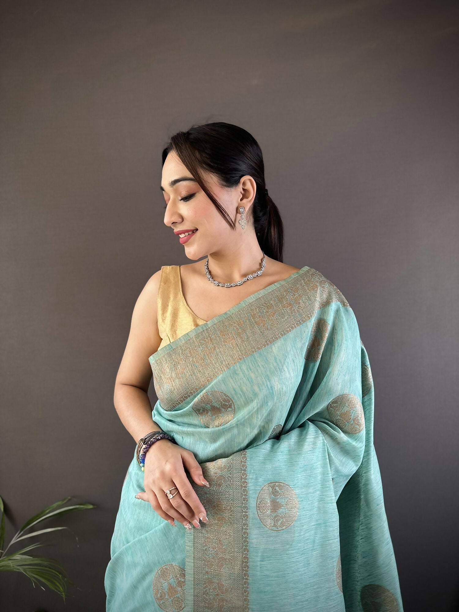 Joban Fashion Sky Blue Floral & Paisley Linen Silk Banarasi Saree