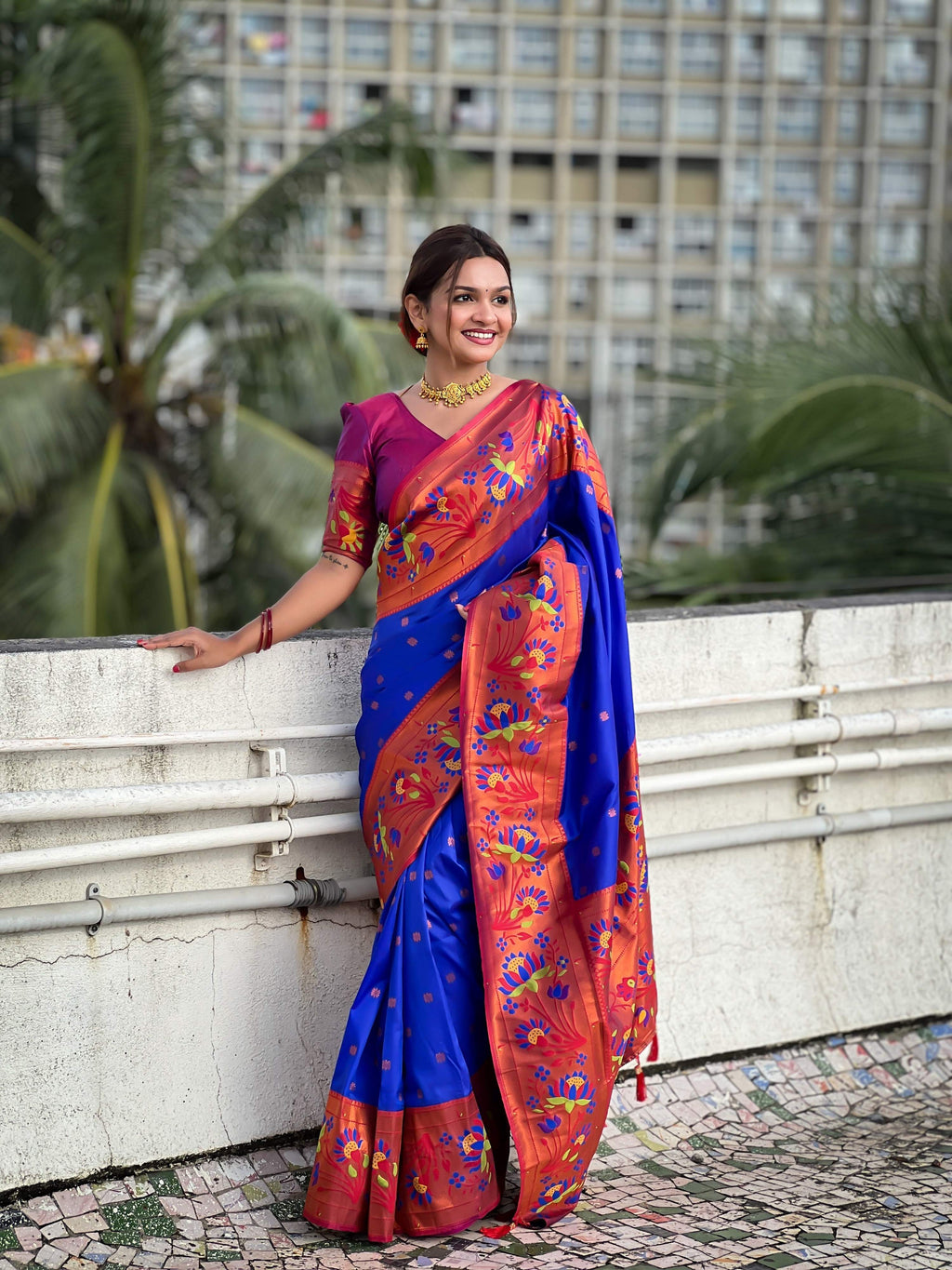 Vedant Vastram Soft Litchi Silk Paithani Jacquard Saree - Blue