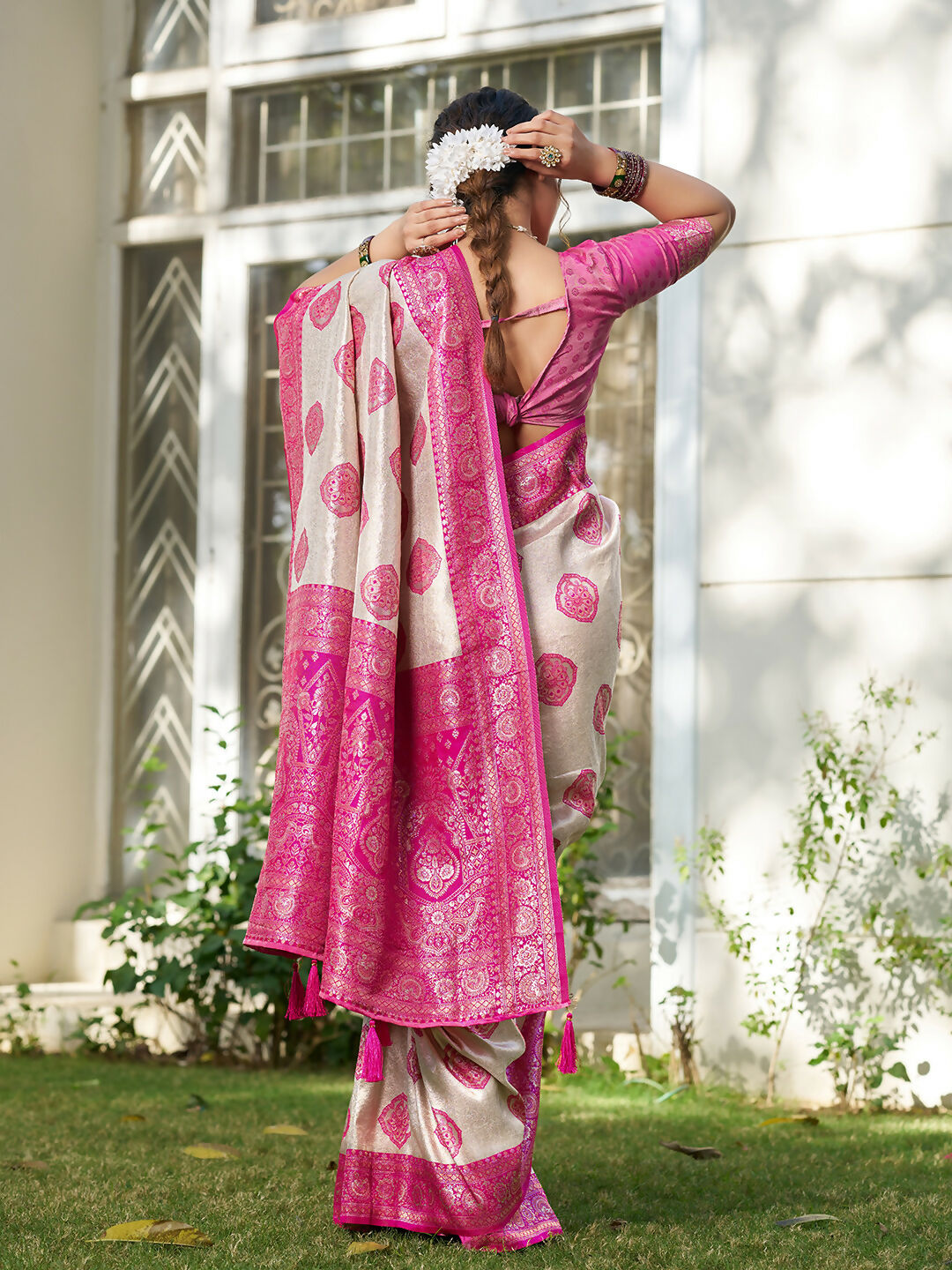 Shree Shyam Fashion Cream With Pink Silk Blend Saree