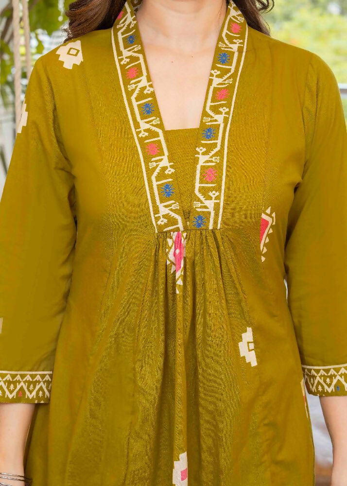 Jaimini Women Cotton Printed V-Neck 3/4 Sleeves Calf Length Flared Kurta Pant And Dupatta Set
