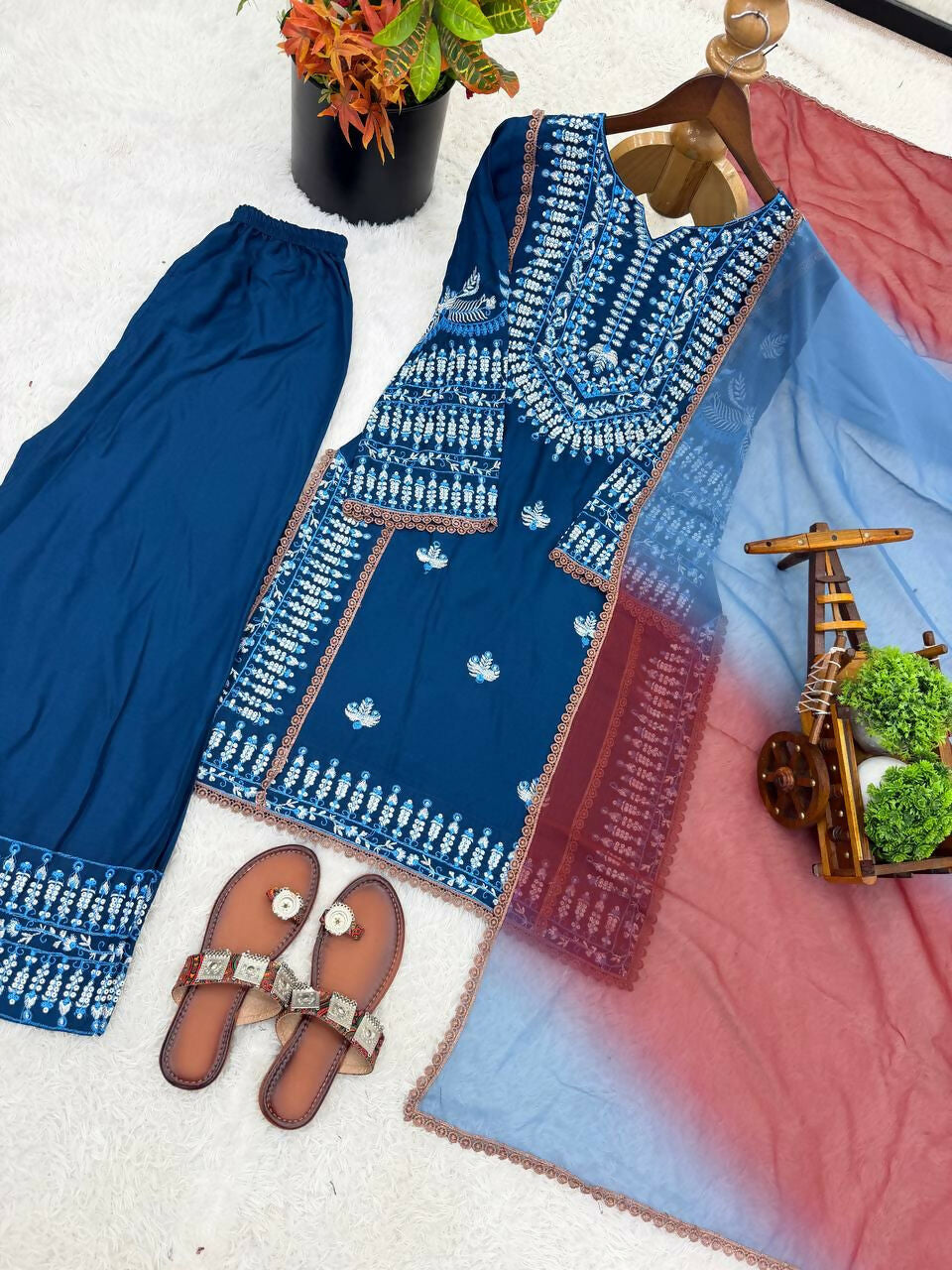 Teeya Creation Womens Trendy Stylish Embroidery Thread Work Blue Kurta Set