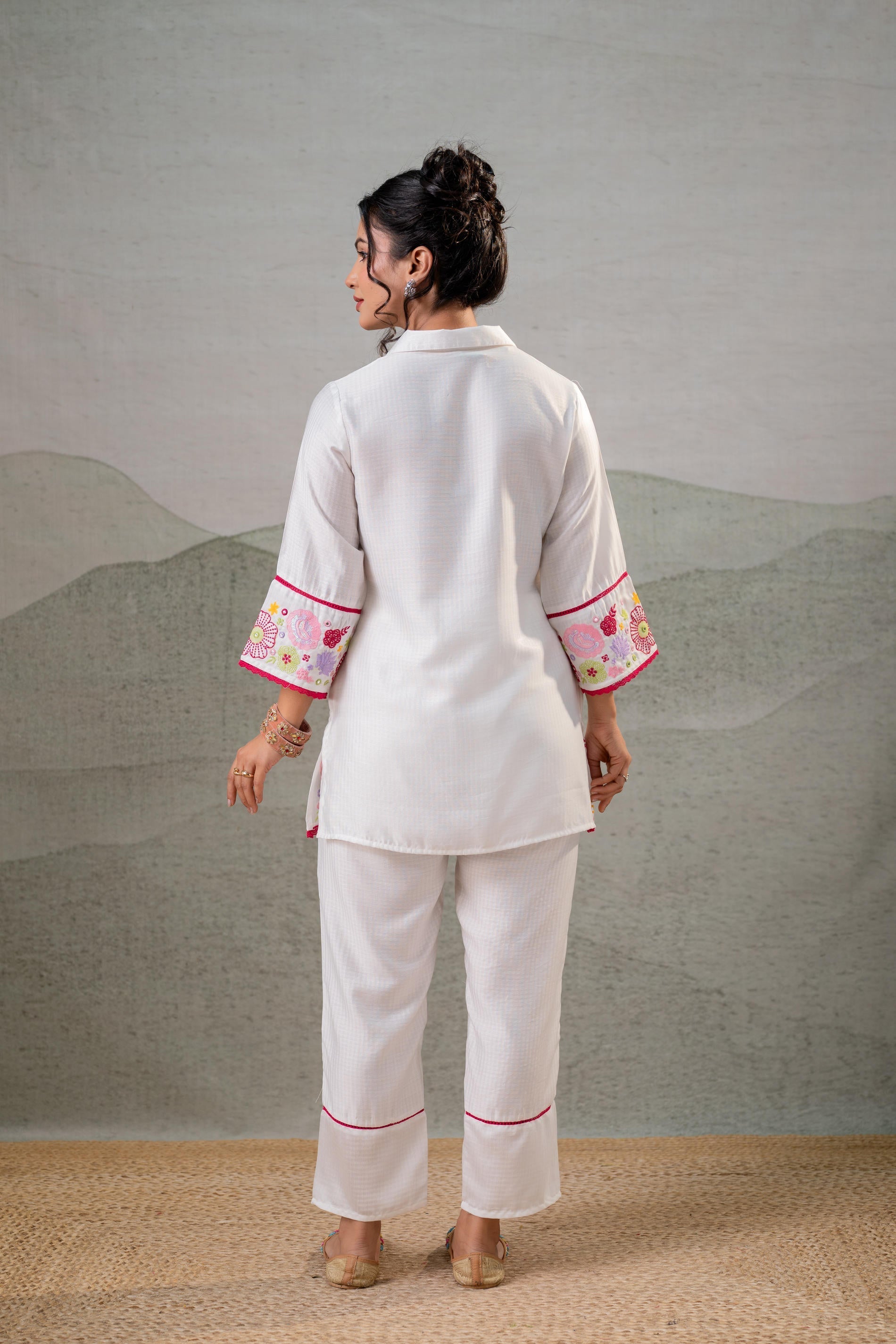 Juniper White Bloom Tassel Kurta Co-Ord