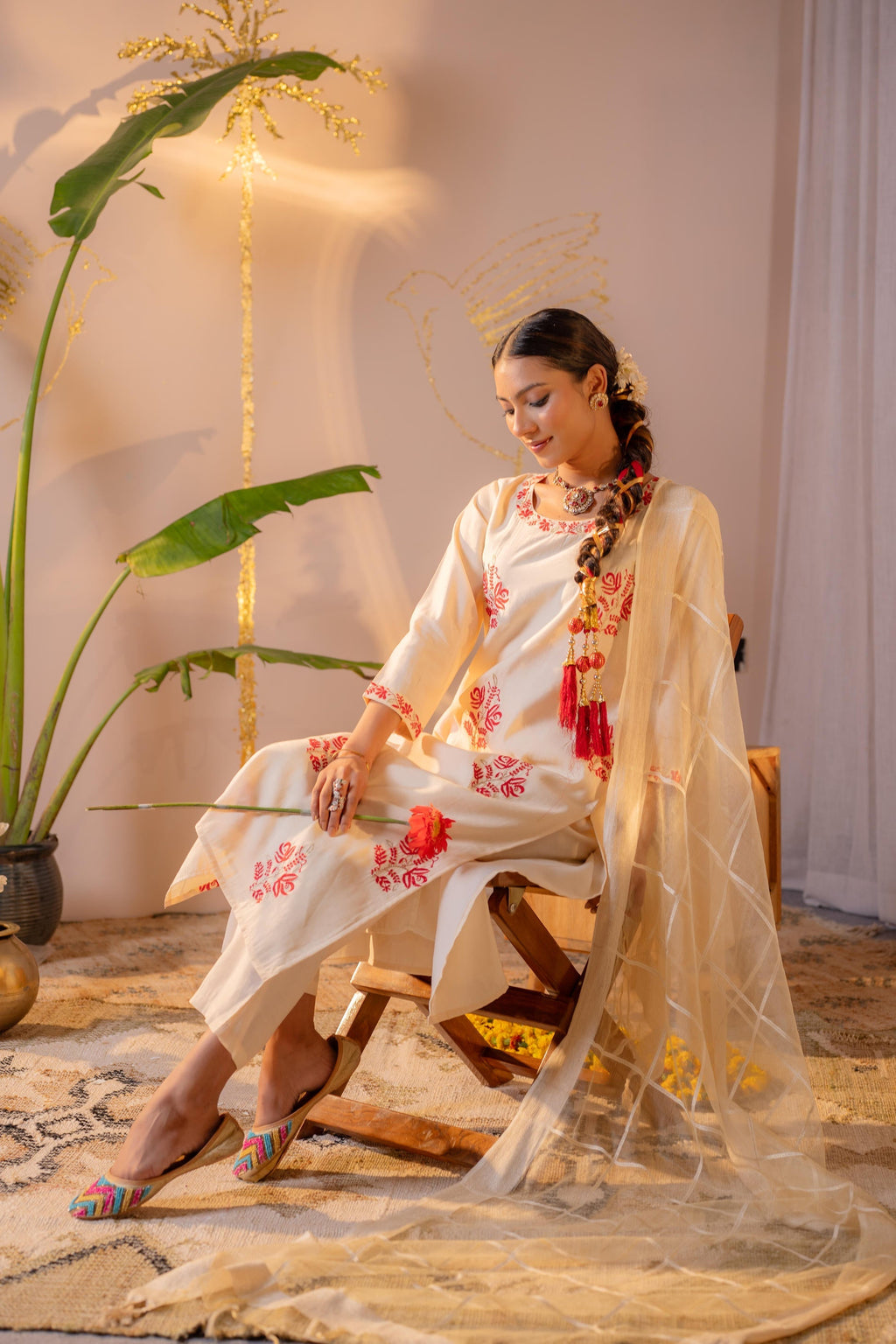 Juniper Ivory Coral Blossom Printed Kurta Pant And Dupatta Set
