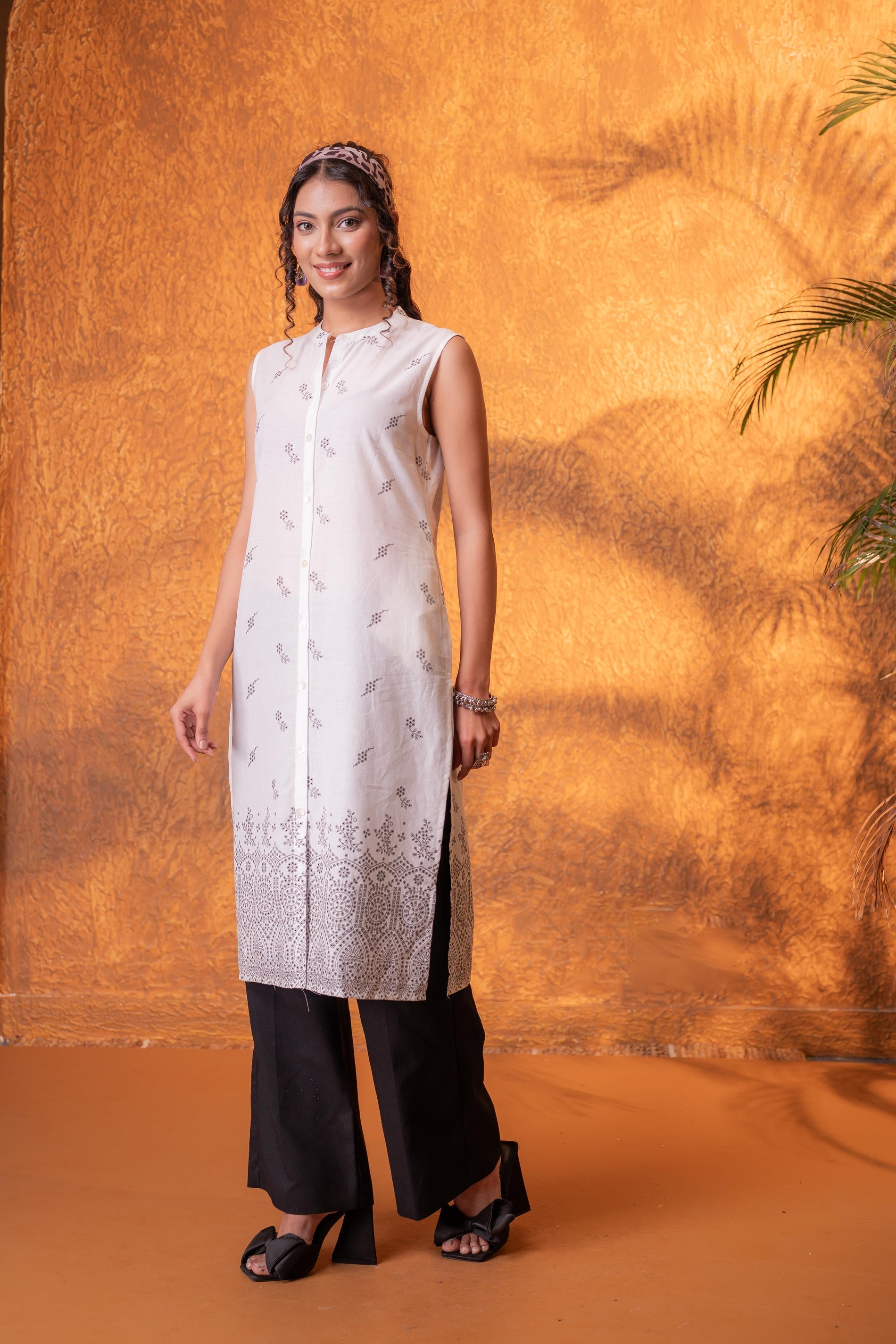 Juniper Black & White Bloom Border Kurta