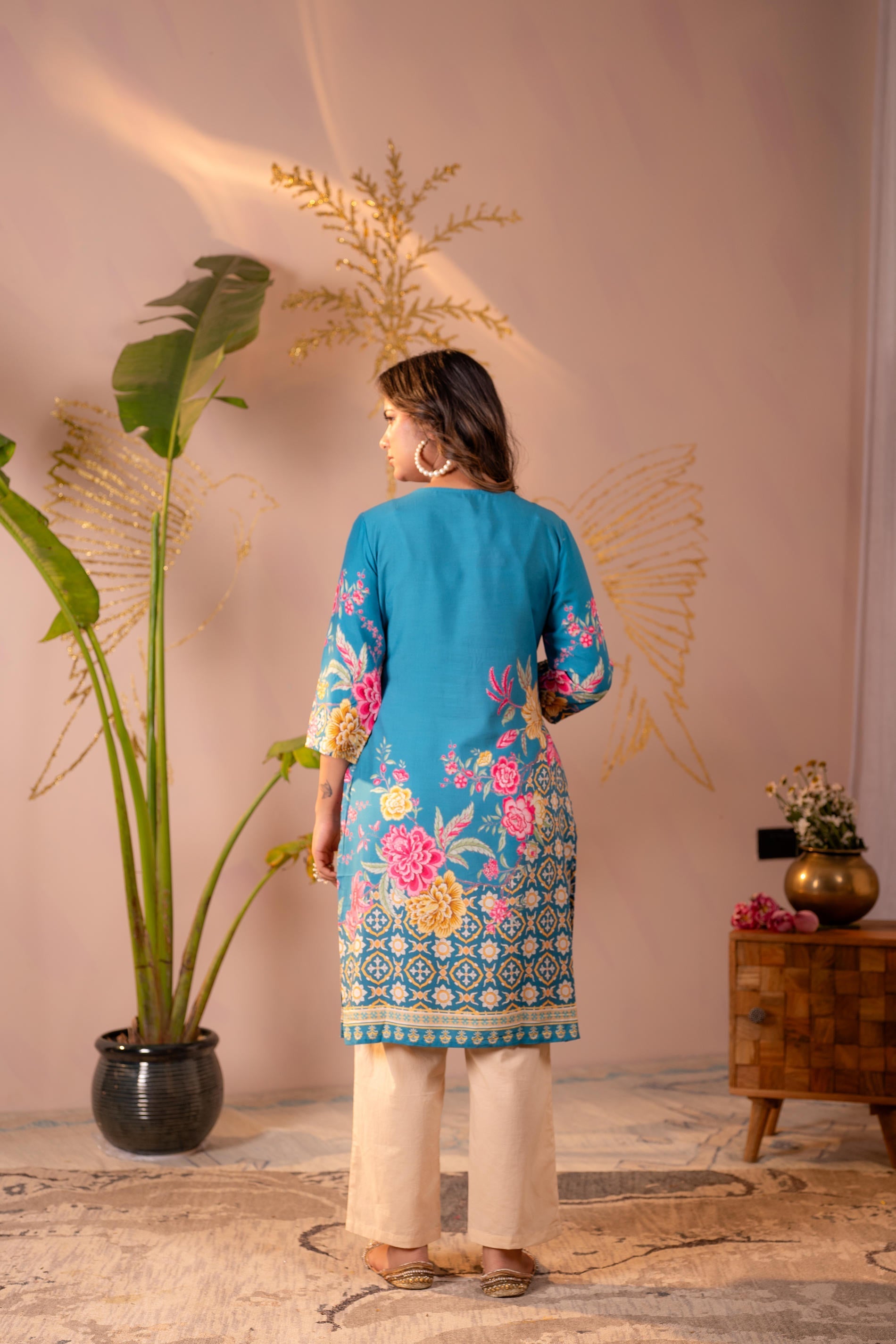 Juniper Blue Floral Printed Straight Kurta With Mughal Motifs