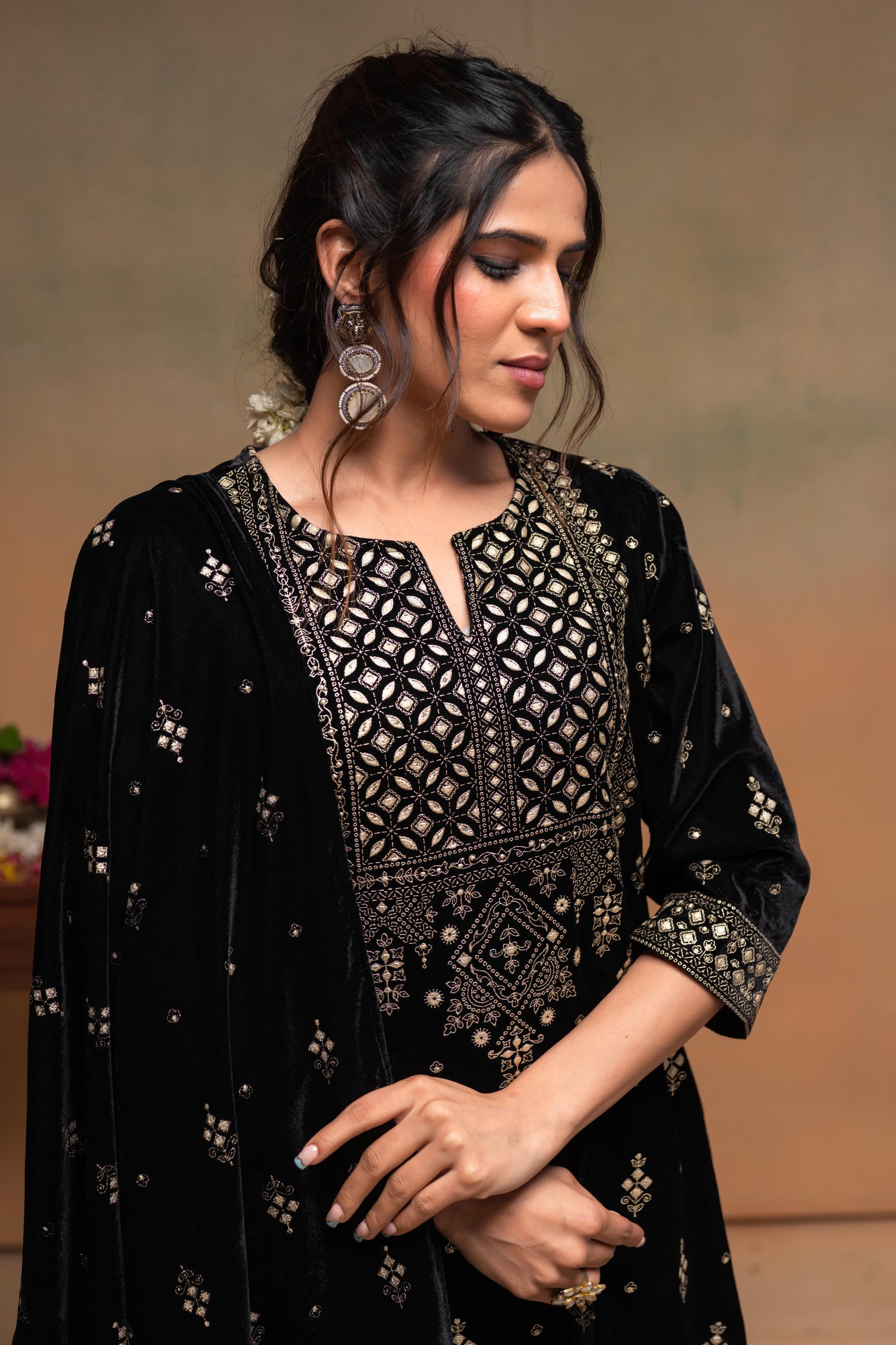 Juniper Black Embroidered Straight Kurta Set With Geometric Yoke & Matching Dupatta