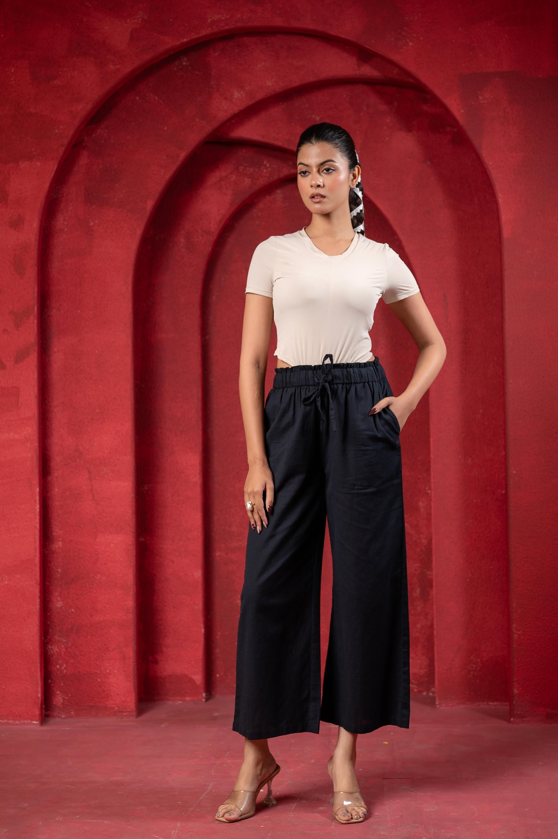Juniper Lamora Women? Black Wide-Leg Drawstring Palazzo Pants