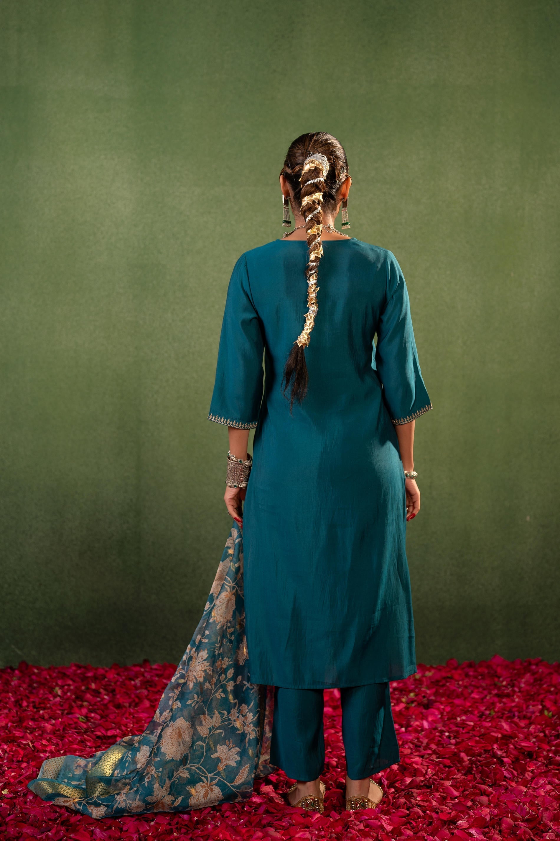 Juniper Green Floral Embroidered Kurta Set With Jacquard Dupatta
