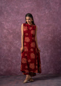 Juniper Women's Fuchsia Floral Printed Kurta With Pant Set