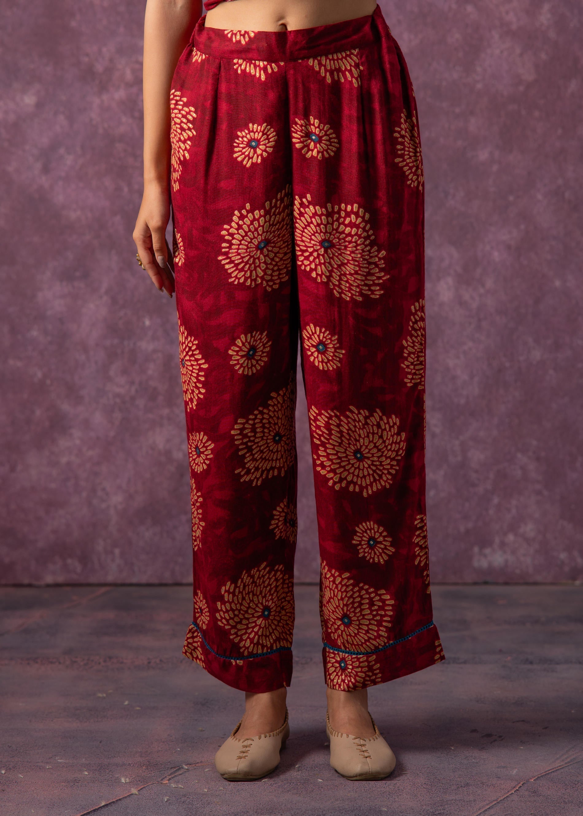 Juniper Women's Fuchsia Floral Printed Kurta With Pant Set