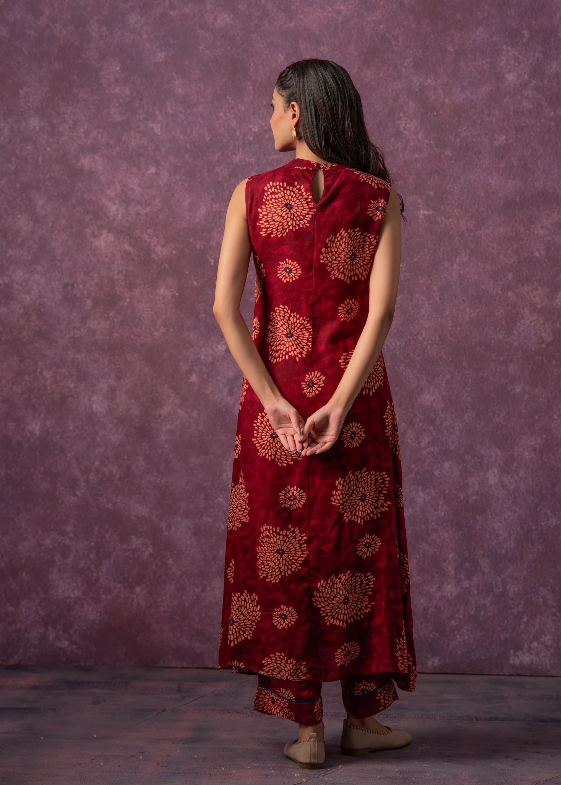 Juniper Women's Fuchsia Floral Printed Kurta With Pant Set