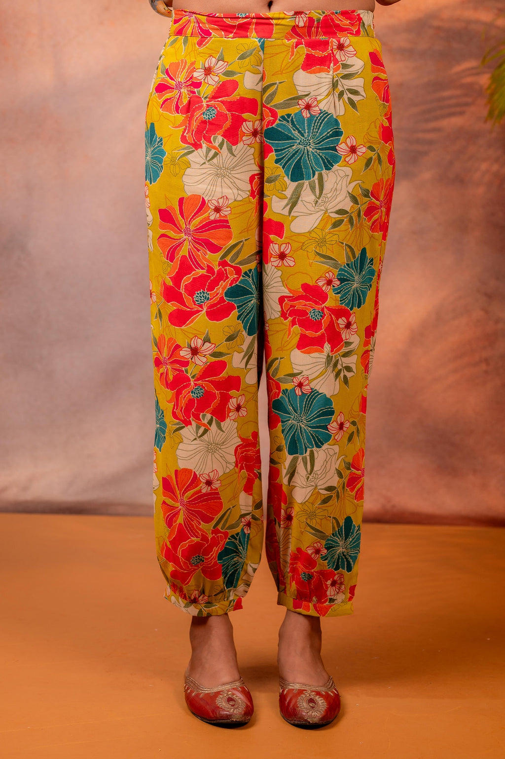Juniper Sunflora Bloom Printed Kurta Set