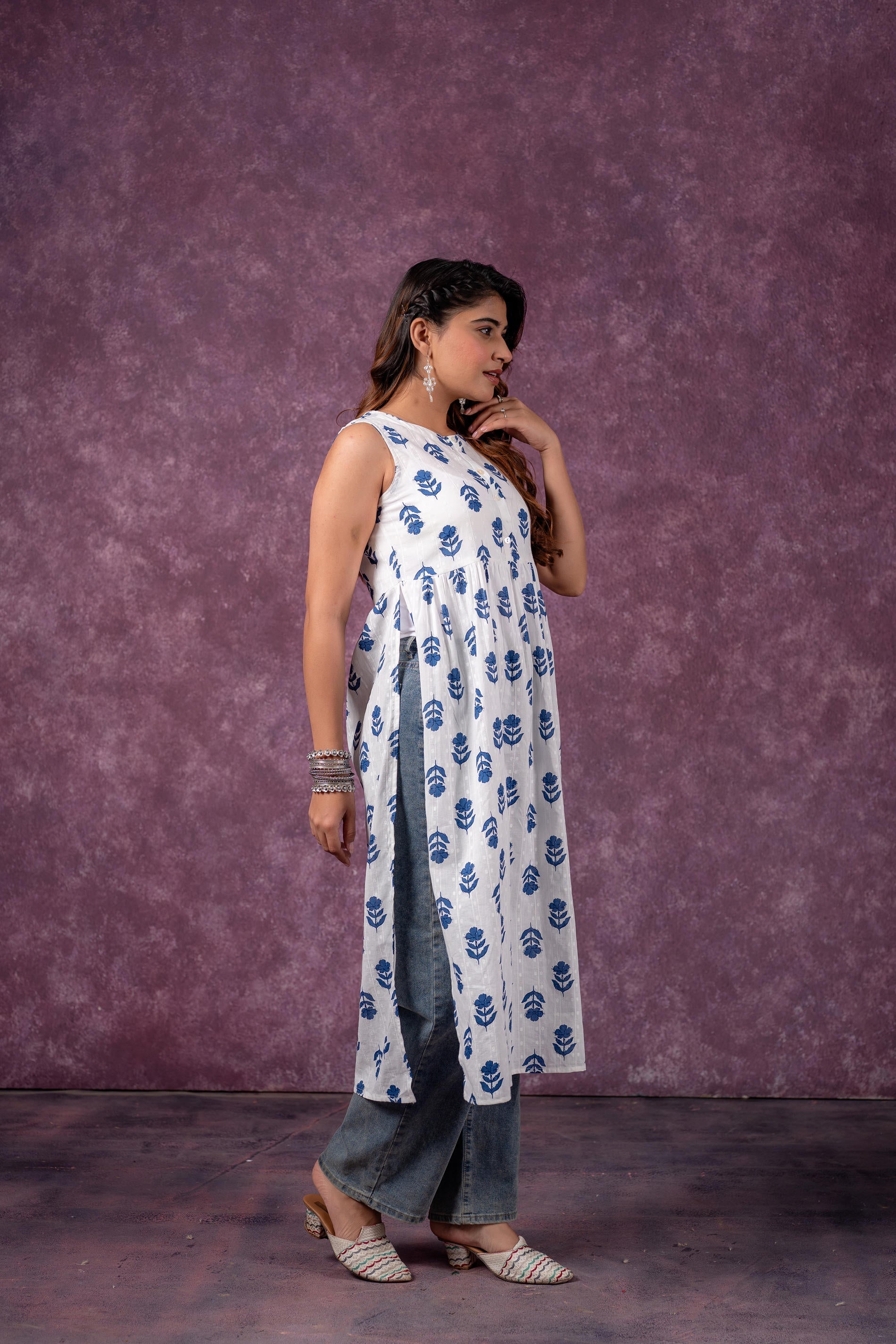 Juniper Indigo Leaf Printed Sleeveless Long Kurta