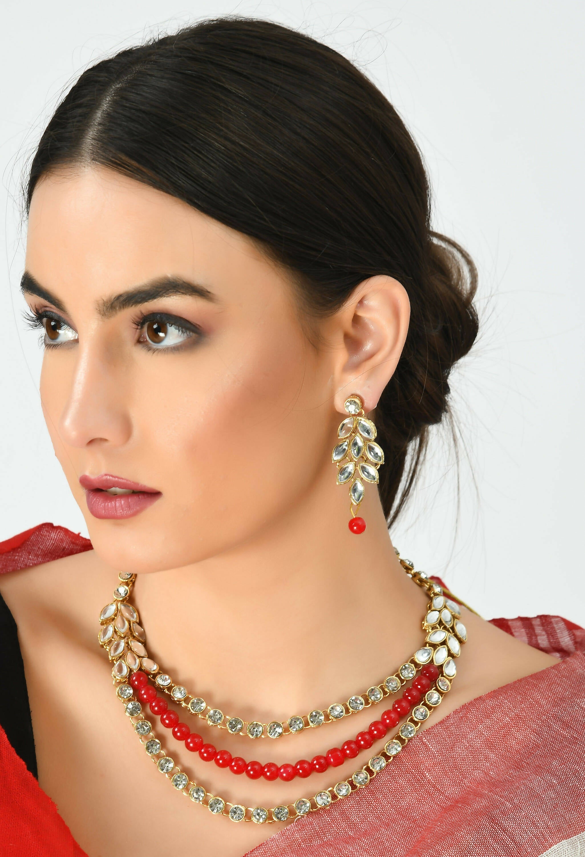 Mominos Fashion Johar Kamal Handicraft Finish White & Red Pearls Choker For Women (White/Red)