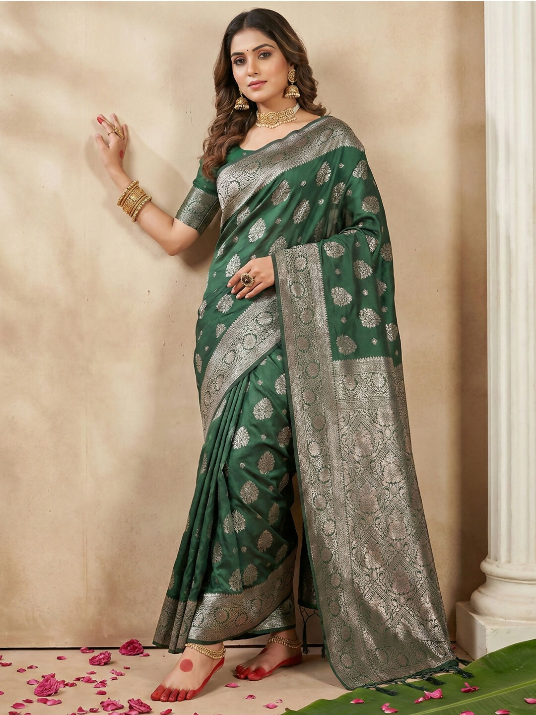 Shree Shyam Fashion Dark Green Silk Blend Saree