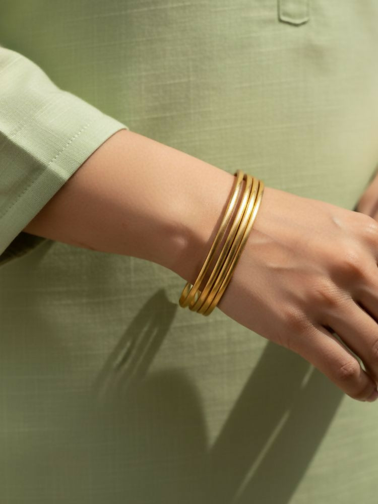 NVR Women Set of 4 Gold Plated Handcrafted Bangle