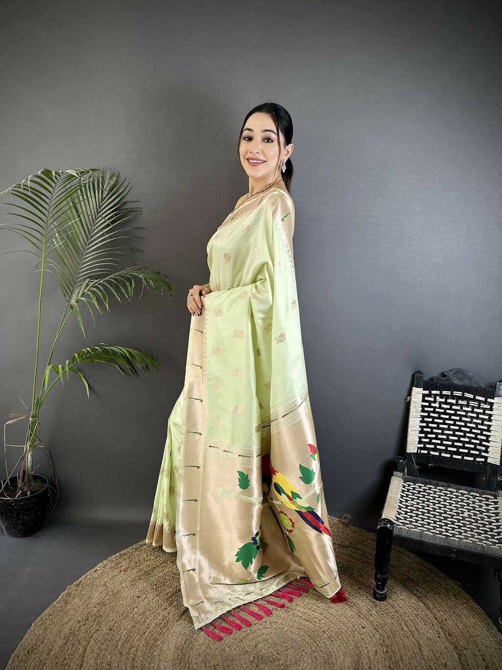 Joban Fashion Pista Green Peacock & Floral Motifs Soft Silk Kanchipuram Saree