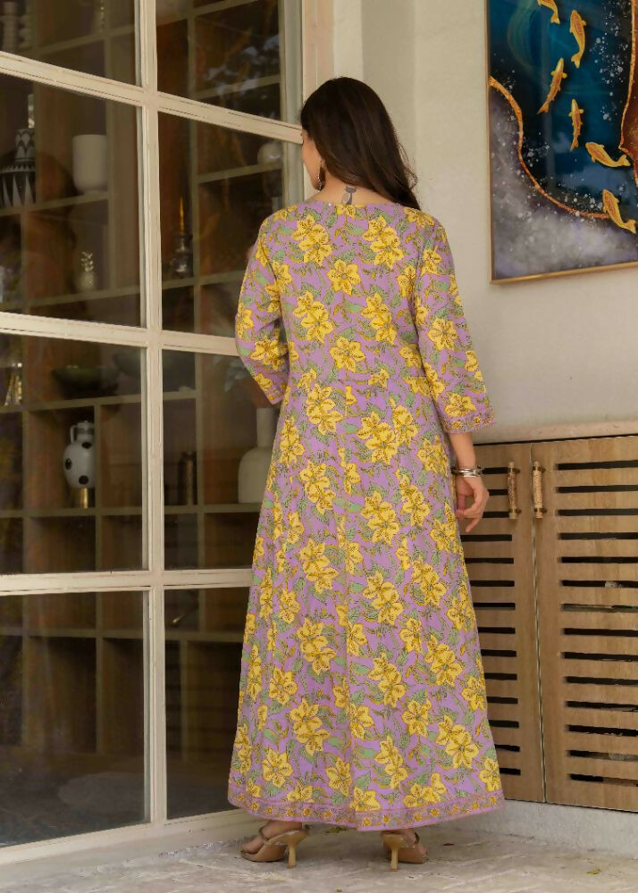Jaimini Women Cotton Printed V-Neck 3/4 Sleeves Calf Length Flared Kurta Pant And Dupatta Set