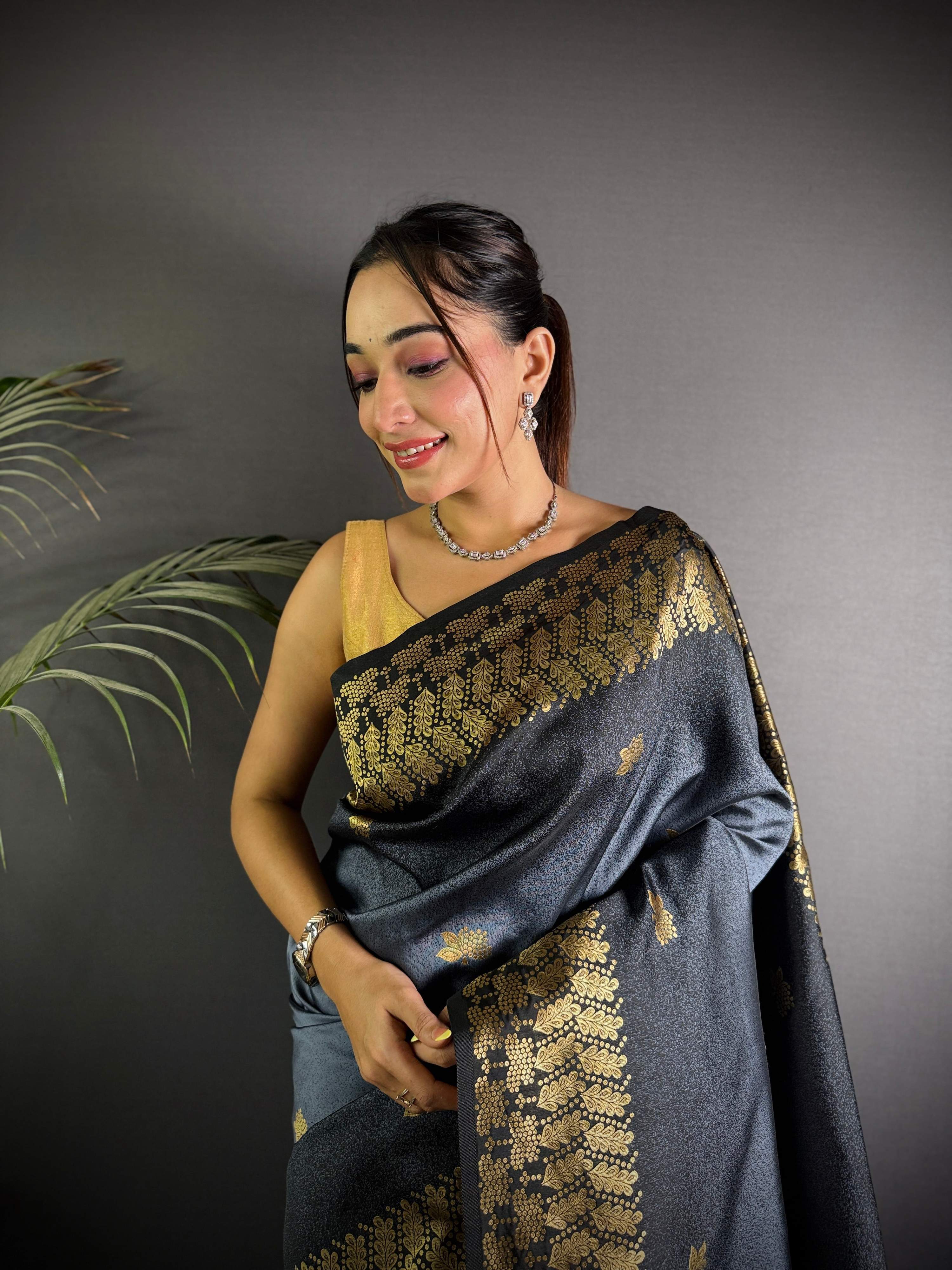 Sonakshi Women'S Grey Ikkat Silk Zari Woven Traditional Saree With Blouse