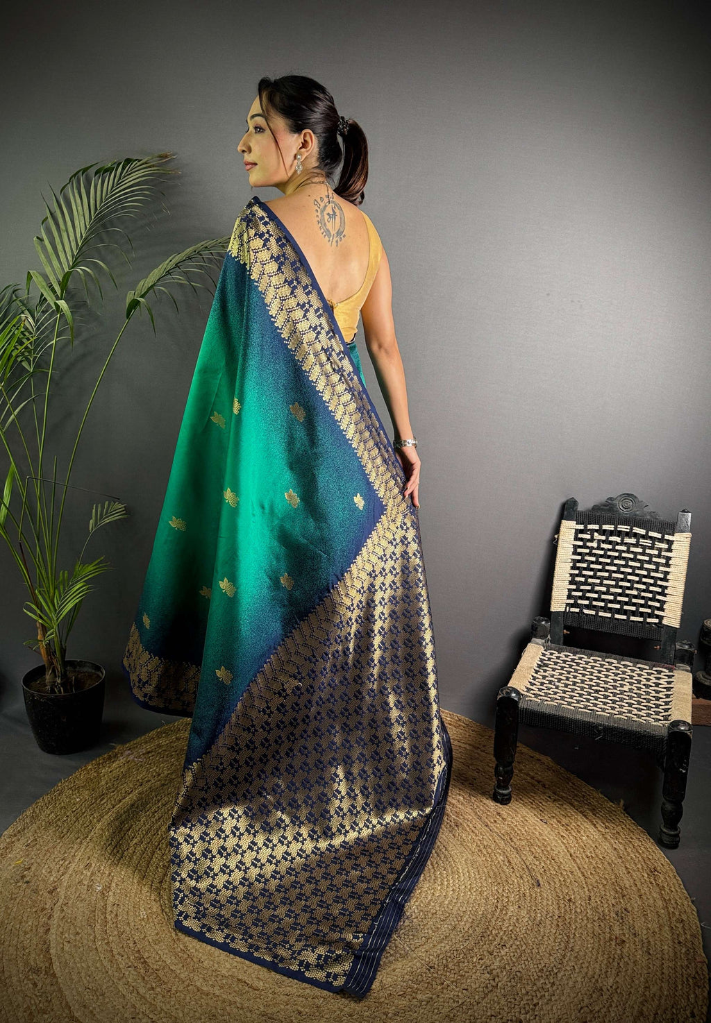 Sonakshi Women'S Teal Ikkat Silk Zari Woven Traditional Saree With Blouse
