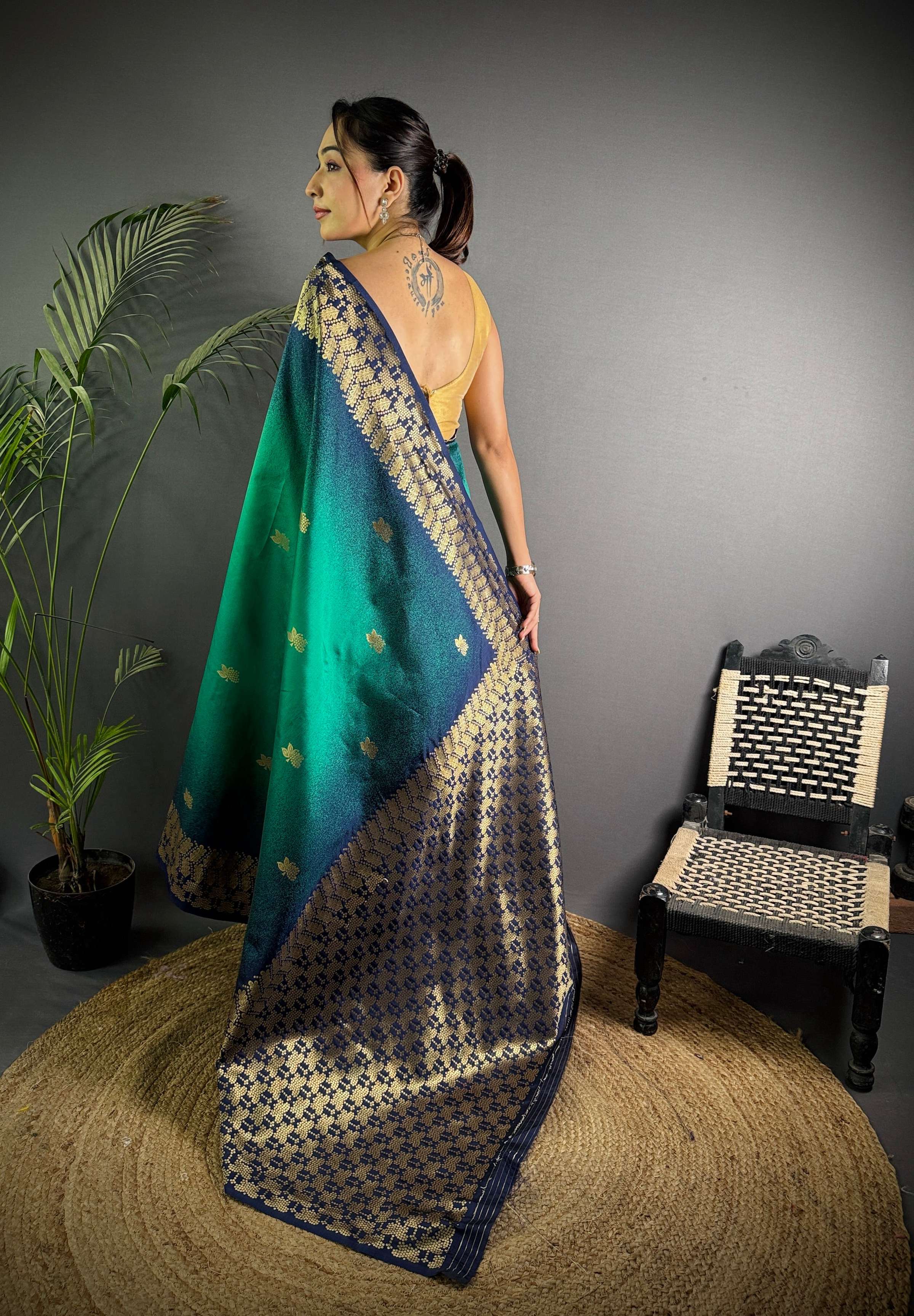 Sonakshi Women'S Teal Ikkat Silk Zari Woven Traditional Saree With Blouse