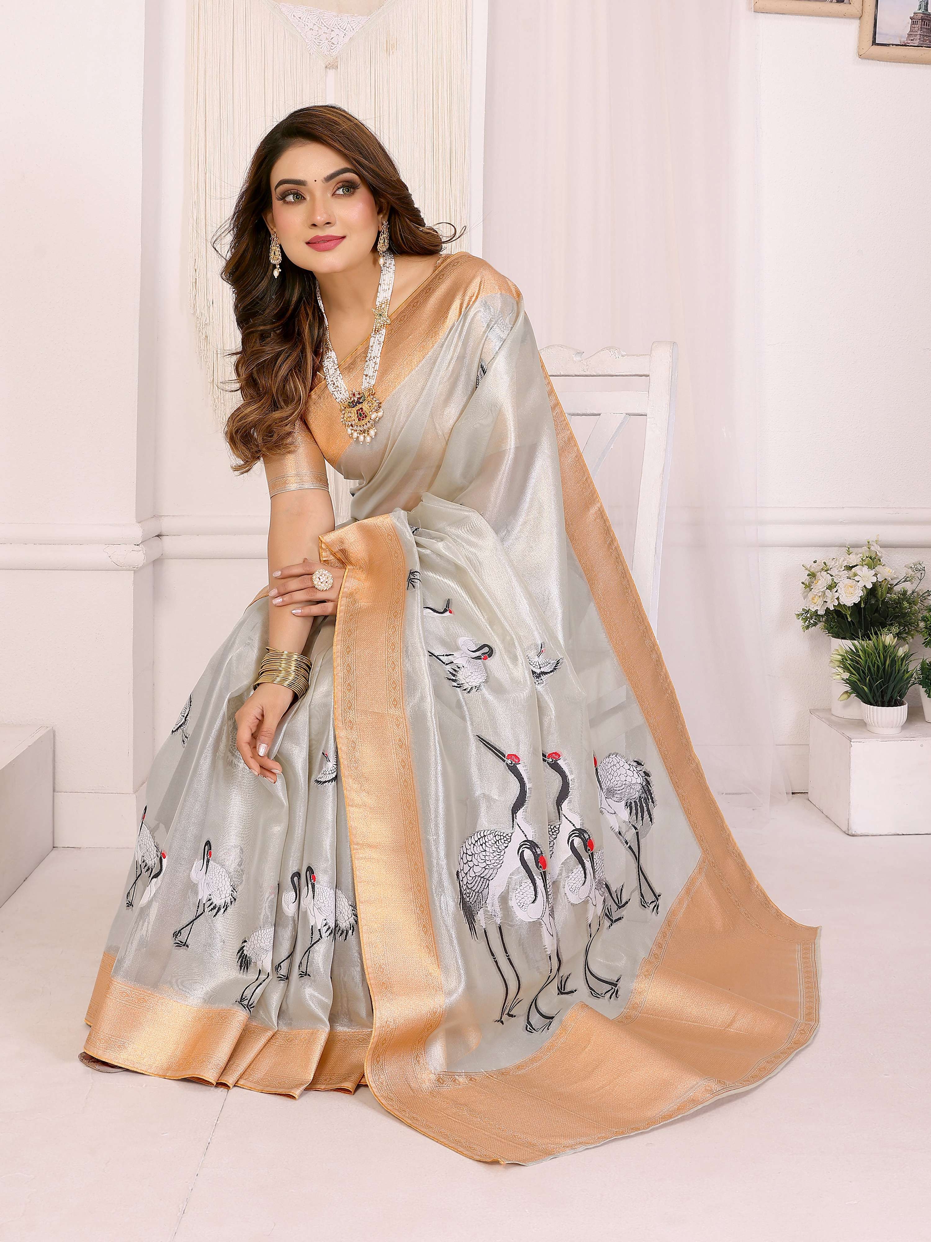 Sonakshi Women'S Offwhite Premium Tissue Silk Copper-Gold Border Traditional Saree With Blouse