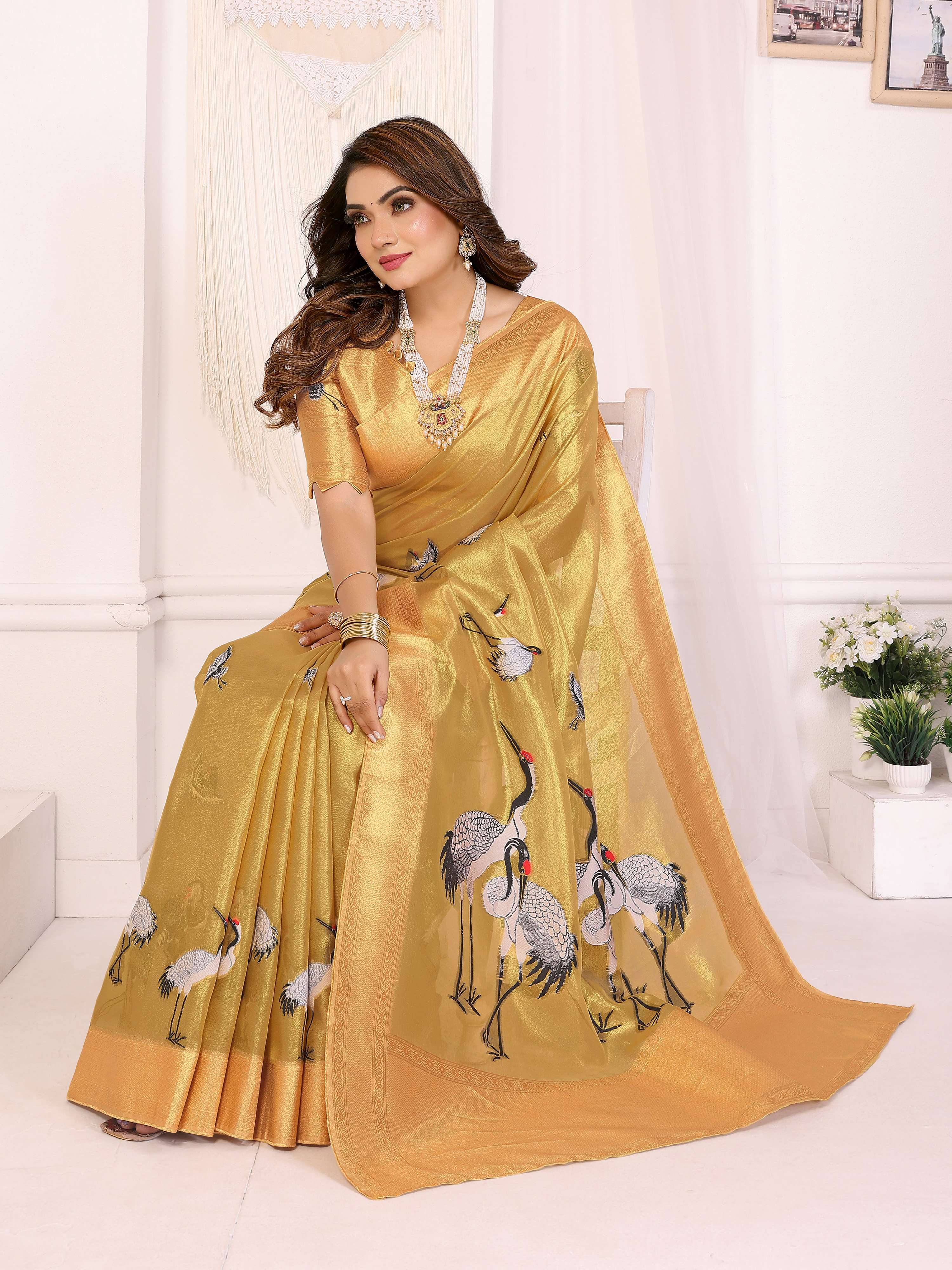 Sonakshi Women'S Gold Premium Tissue Silk Copper-Gold Border Traditional Saree With Blouse