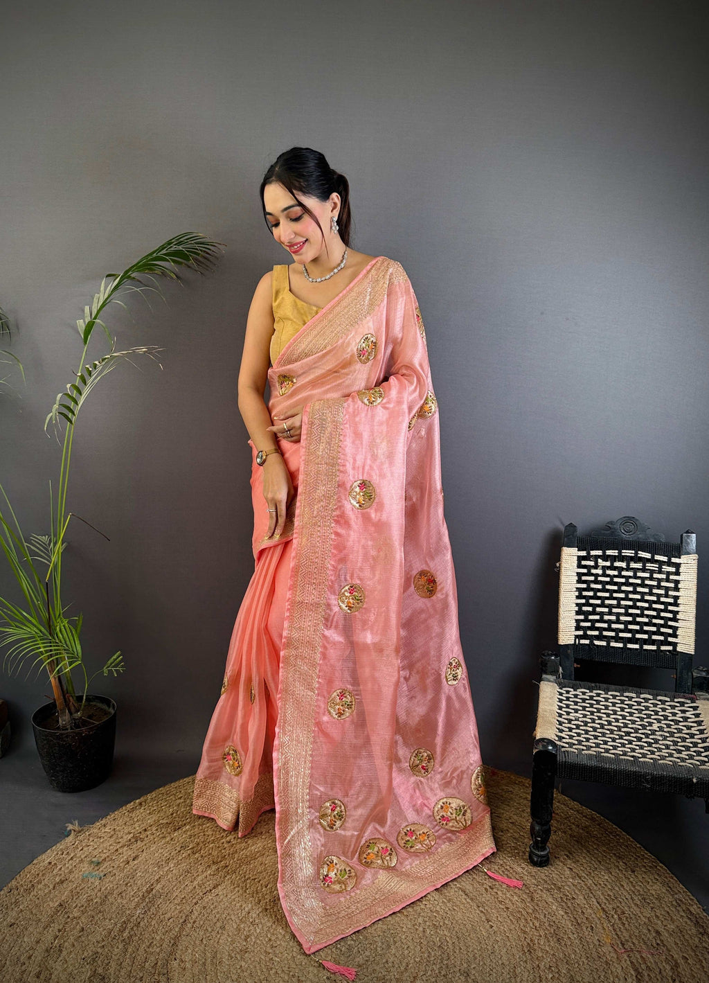 Sonakshi Women'S Gajri Pure Organza Silk With Attractive Embroidery Work Traditional Saree With Blouse