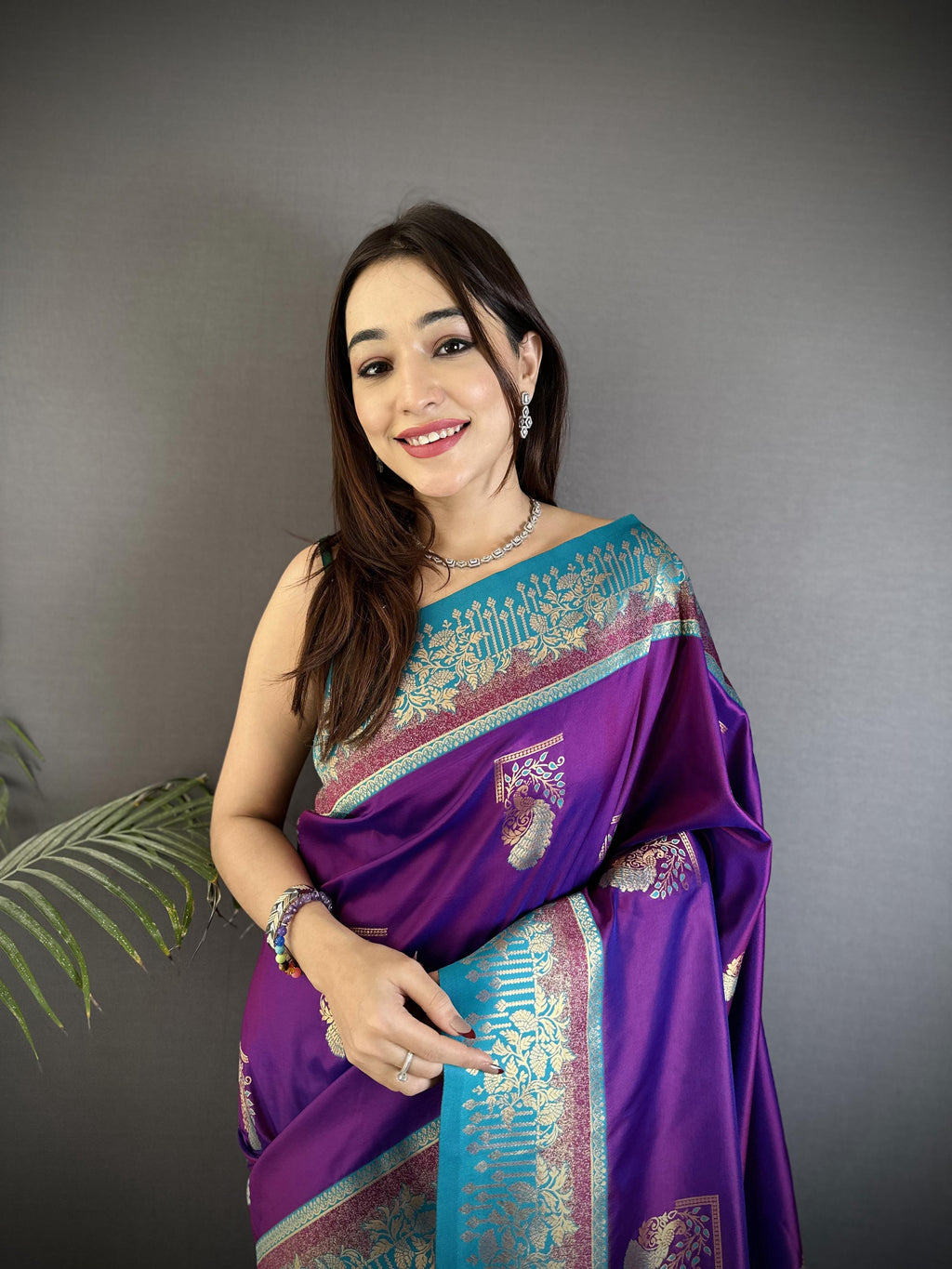 Sonakshi Women'S Blue Pure Soft Banarasi Silk With Contrast Weaving Border And Pallu Traditional Saree With Blouse