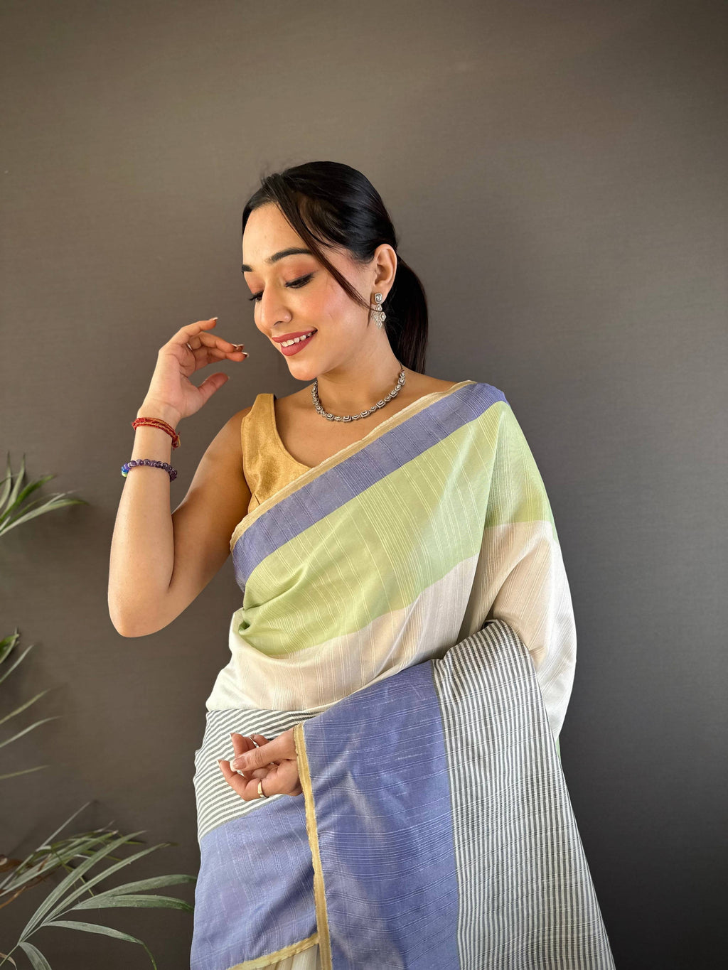 Sonakshi Women's White Raw Silk Khadi & Zari Weaving Traditional Saree with Blouse