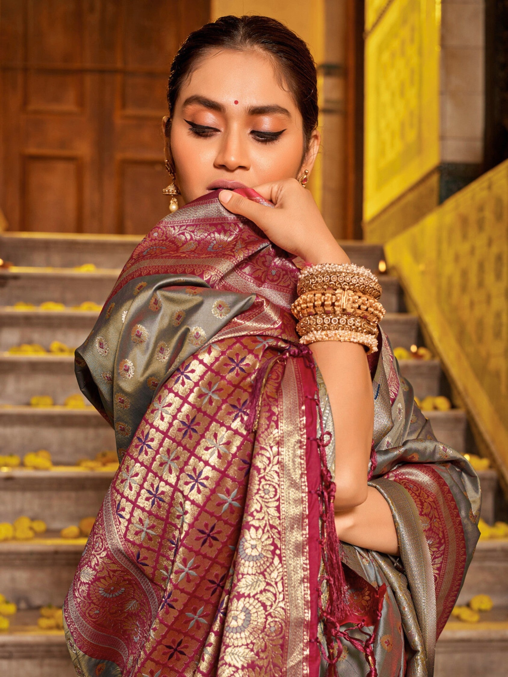 Anaita Sea Green Banarasi Saree With Blouse Piece