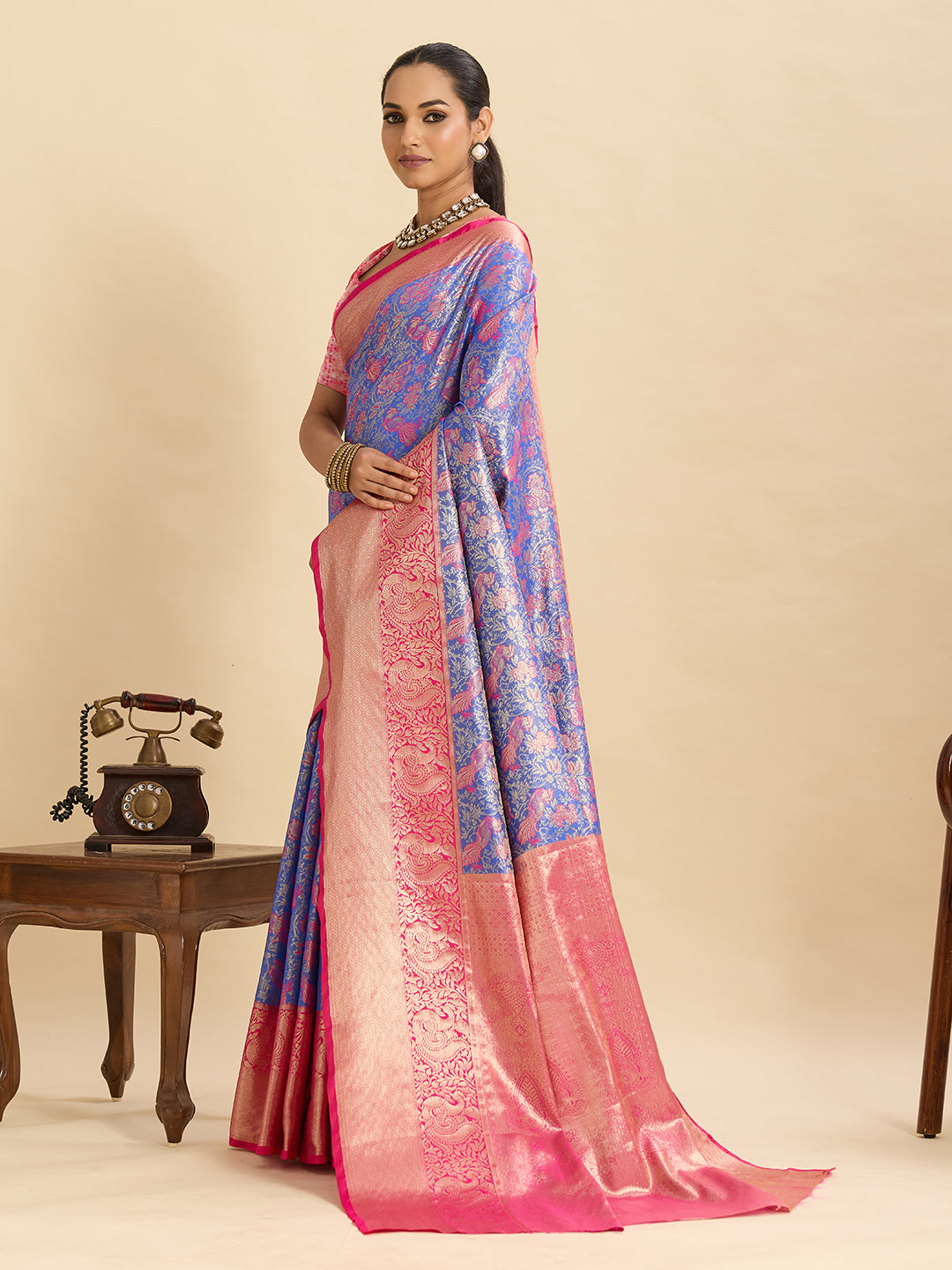 Vedant Vastram Soft Litchi Silk Kanjeevaram Silk Jacquard Saree - Lavender