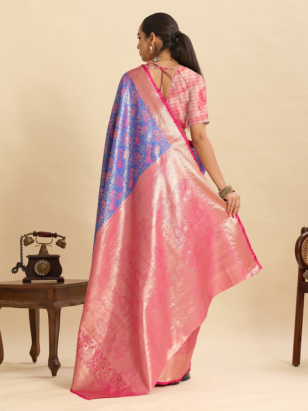 Vedant Vastram Soft Litchi Silk Kanjeevaram Silk Jacquard Saree - Lavender