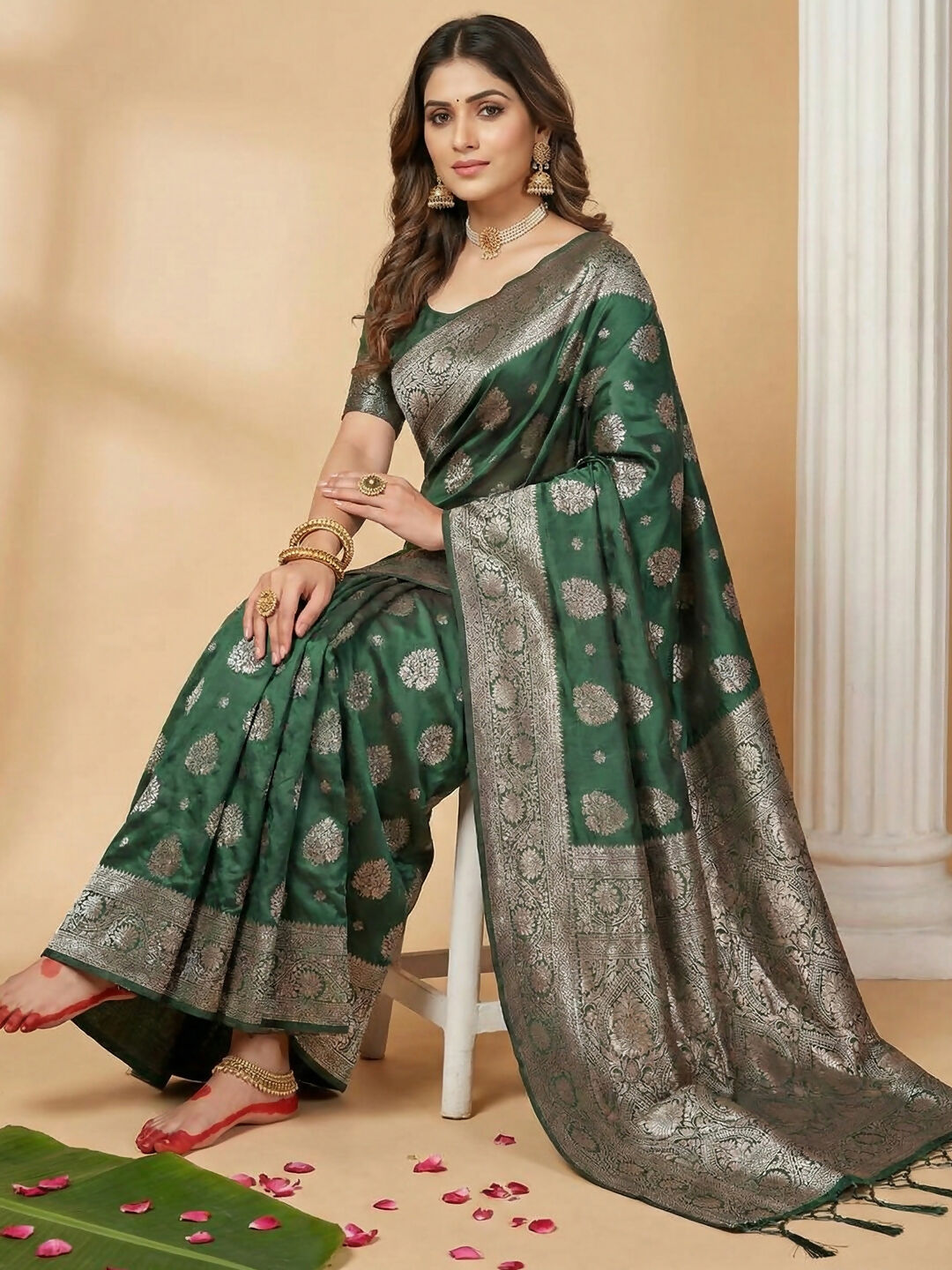 Shree Shyam Fashion Dark Green Silk Blend Saree