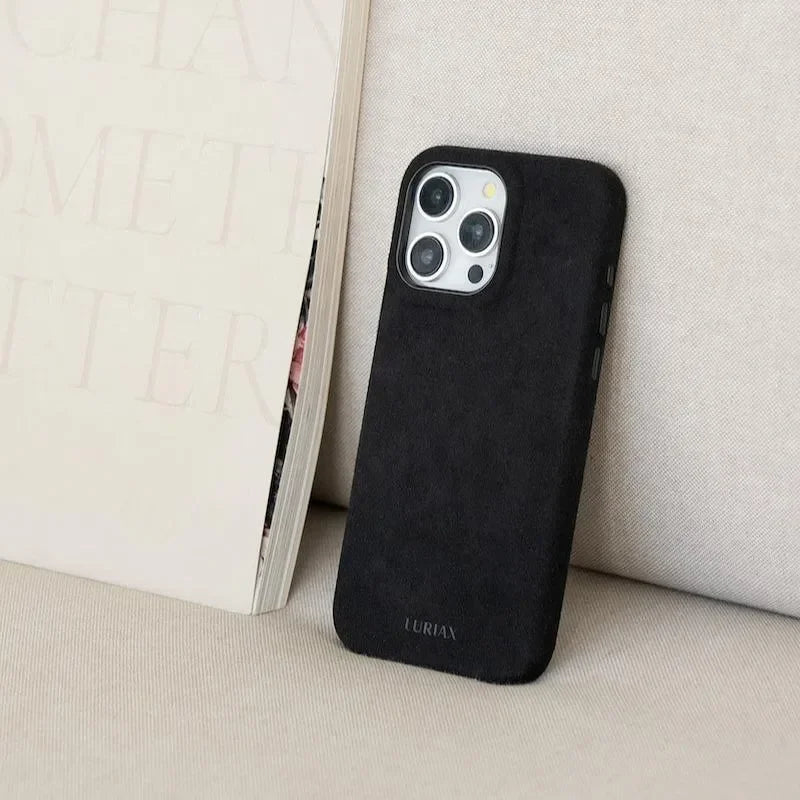 Signature iPhone 15 Case
