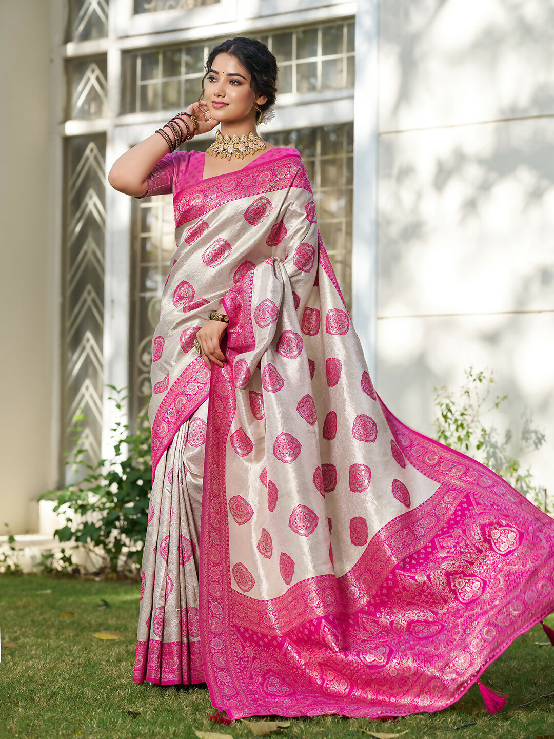 Shree Shyam Fashion Cream With Pink Silk Blend Saree