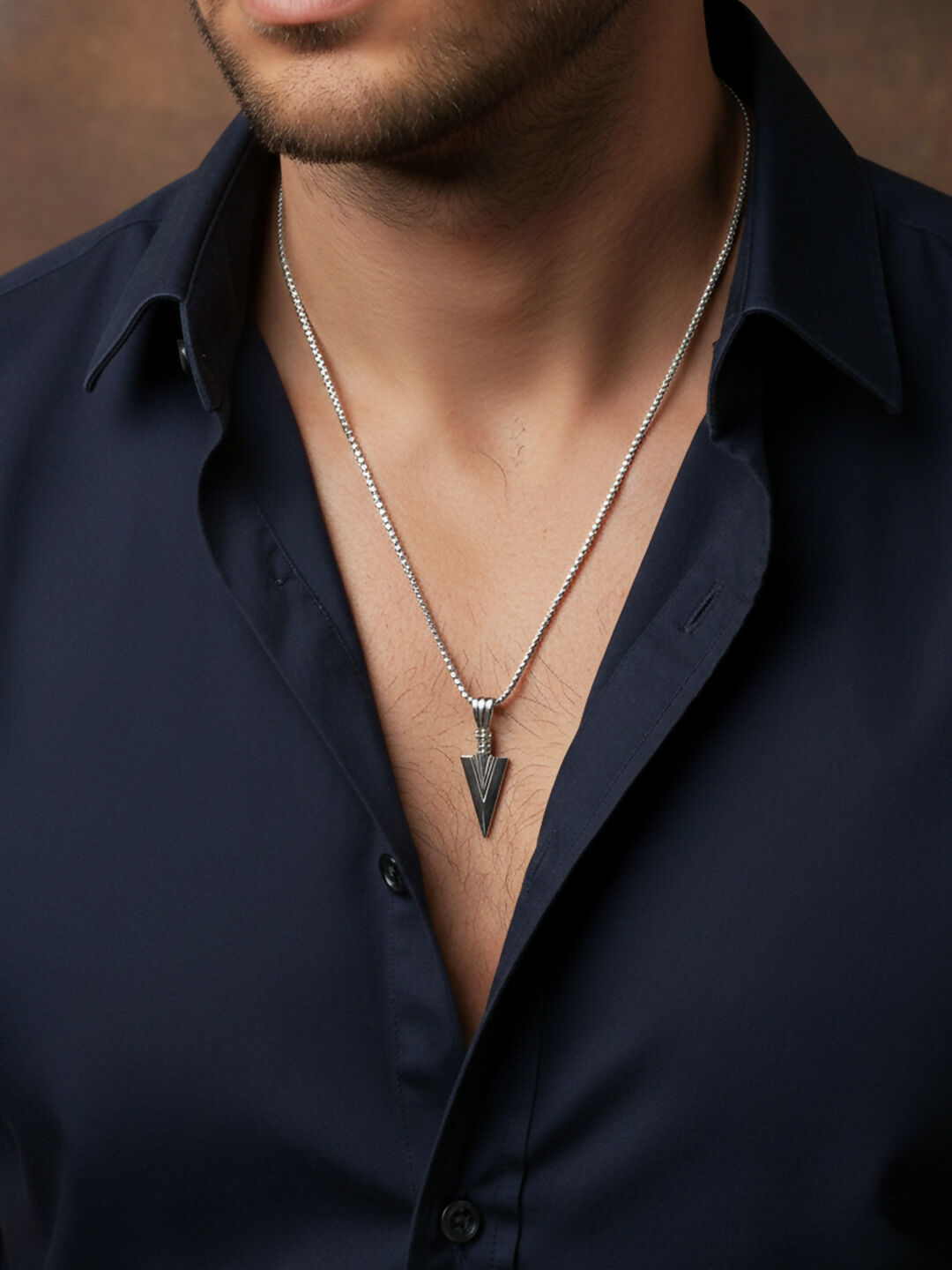 NVR Men's Arrow Shaped Silver Plated Pendant with Chain