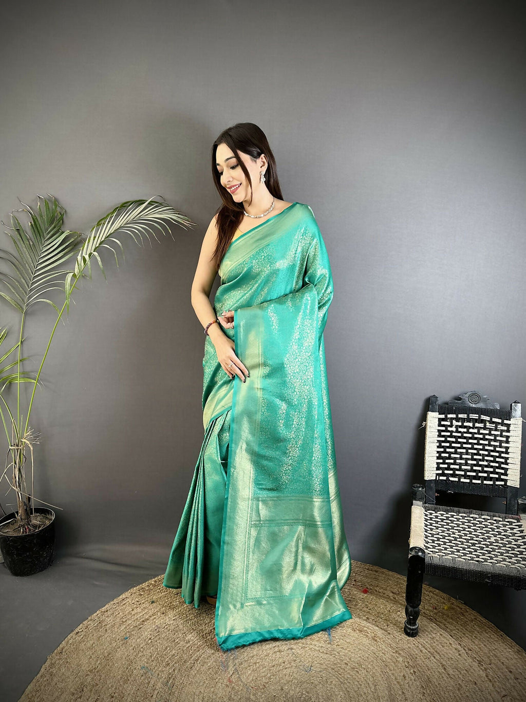 Joban Fashion Teal Floral Motifs & Ethnic Design Soft Satin Silk Kanchipuram Saree
