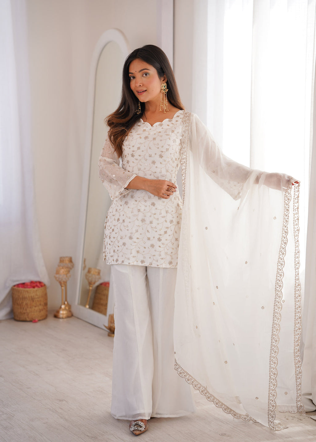 Evanik Off White Crunchy Silk Embroidery Sequins And Zari Work Kurta Pants With Dupatta