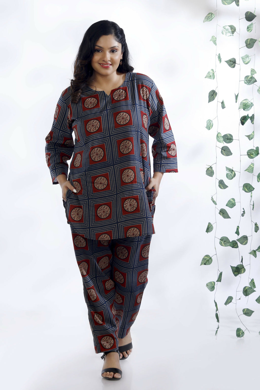 Breathables Women’S Blue Cotton Geometric Print Loungewear Co-Ord Set – Hip-Length Kurta & Pants