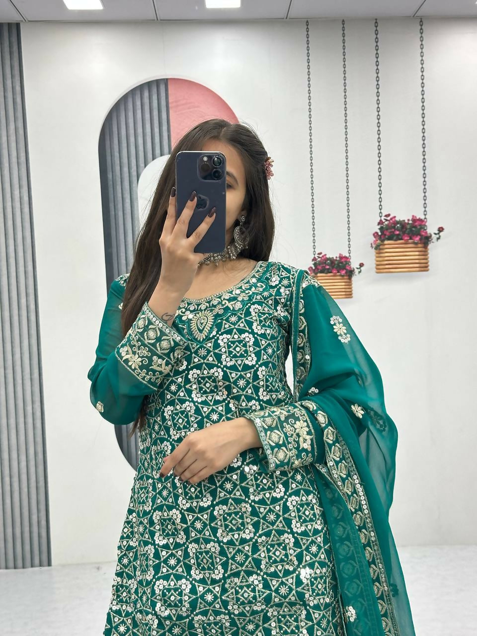 Teeya Creation Womens New Heavy Fox Georgette Fabric With Heavy Embroidery Work Green Kurta Set