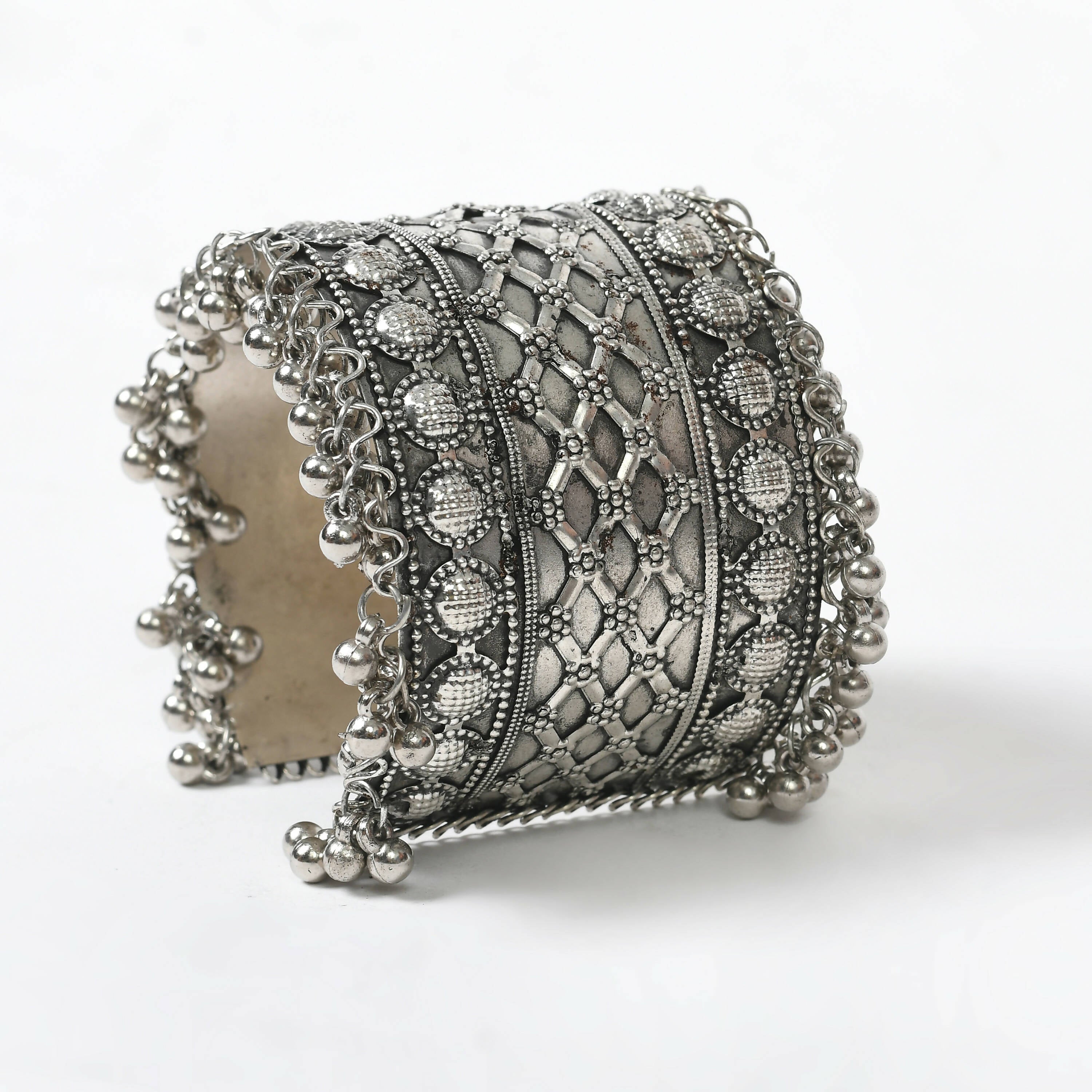 Mominos Fashion Joharkamal Oxidised Silver-Plated Ghungroo Handcraft Bracelet - Design 023