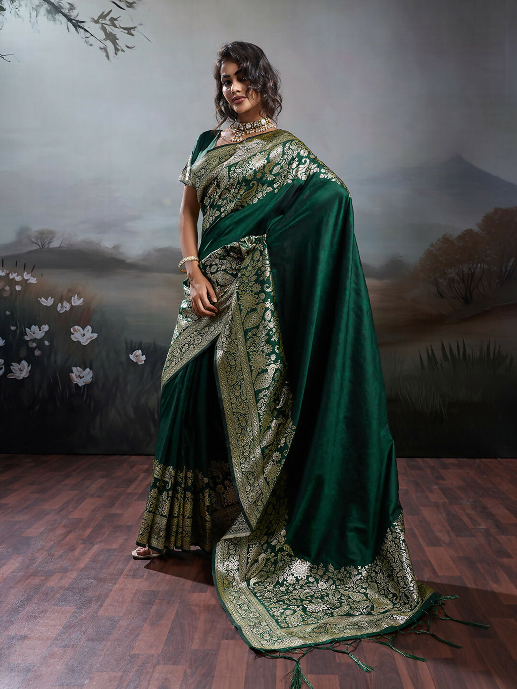 Shree Shyam Fashion Dark Green Silk Blend Saree