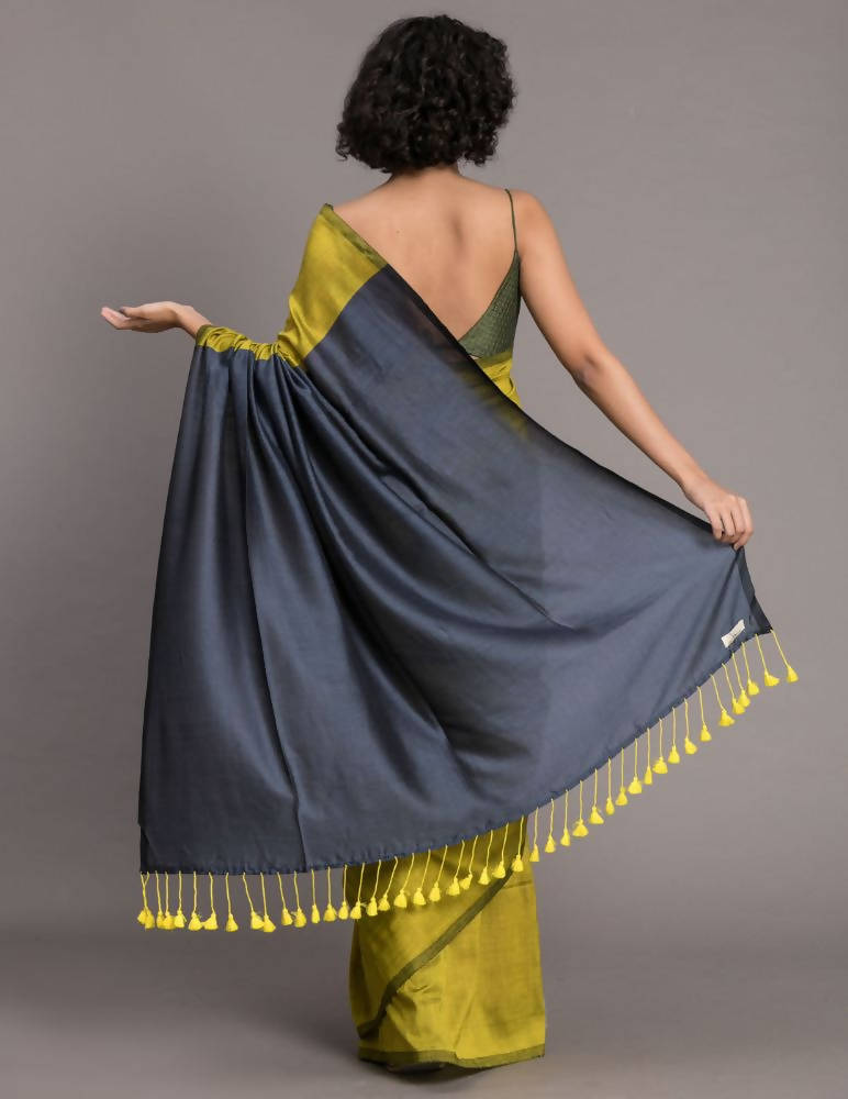Suta Green Blue Colourblocked Cotton Blend Saree