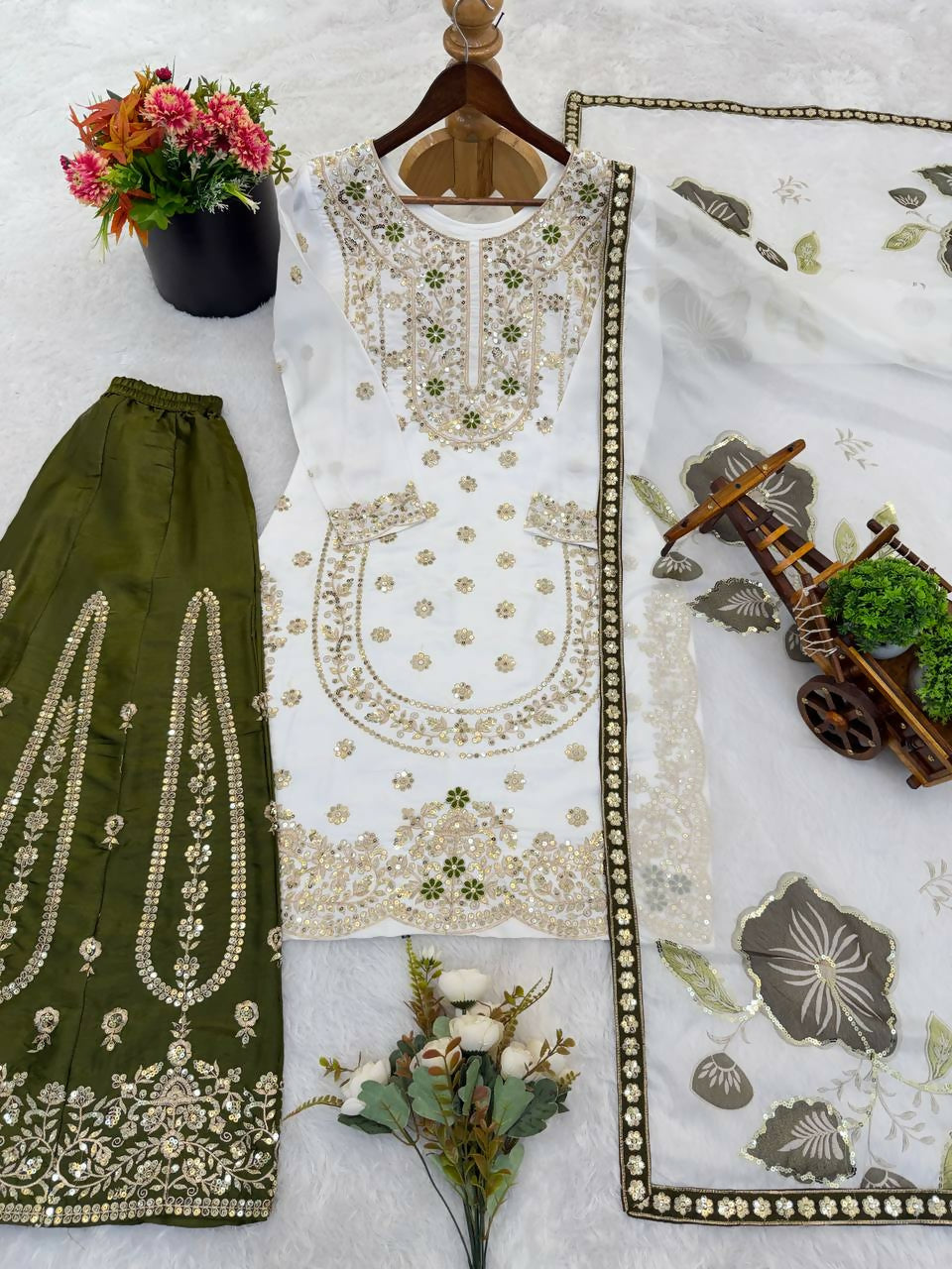 Teeya Creation Green Gimmy Silk Designer Embroidery Work Wedding Wear Palazzo Pair