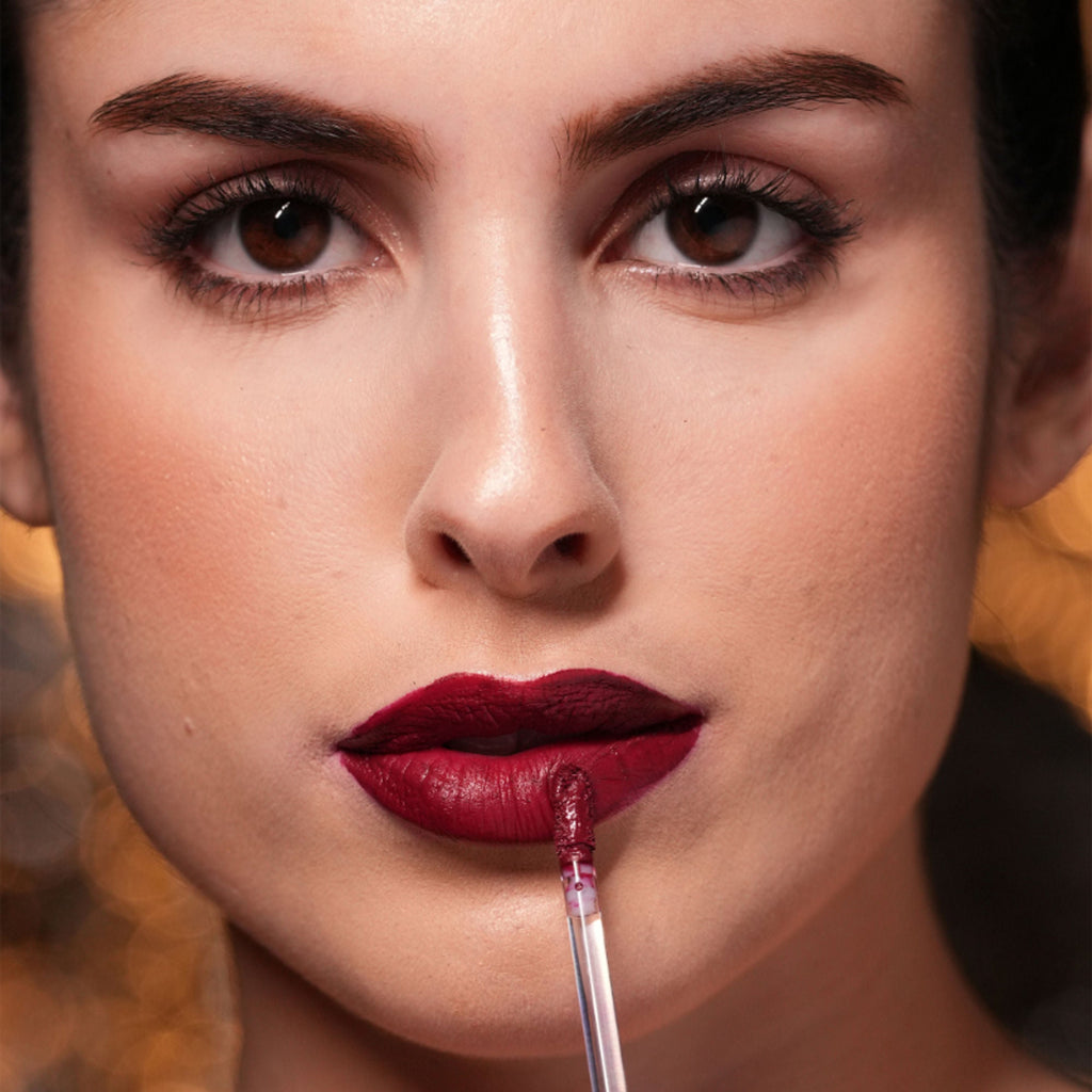 Swiss Beauty Select Turn on Glaze Liquid Lipstick - 9stand Out Maroon
